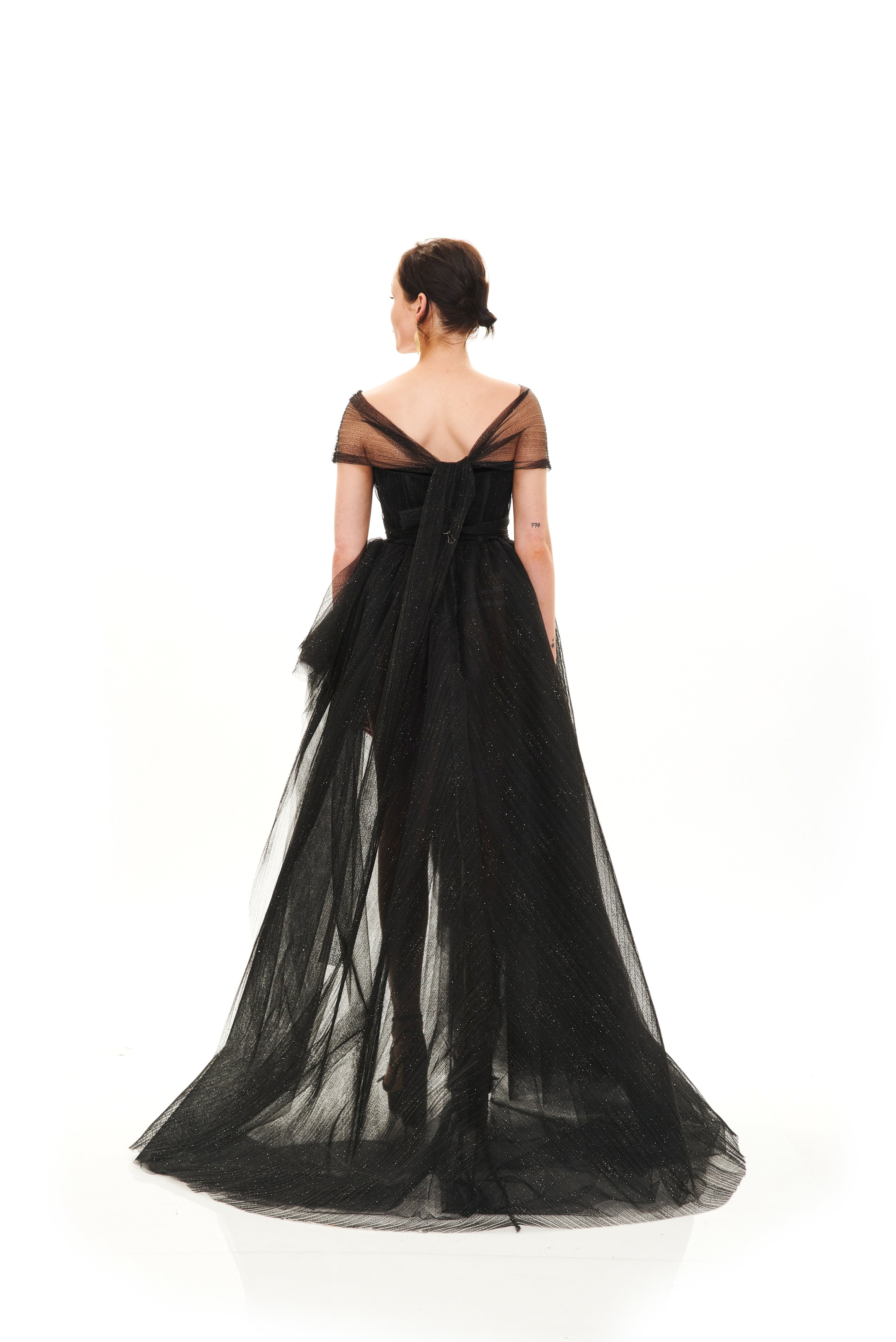 ASYMMETRIC LAYERED TULLE GOWN
