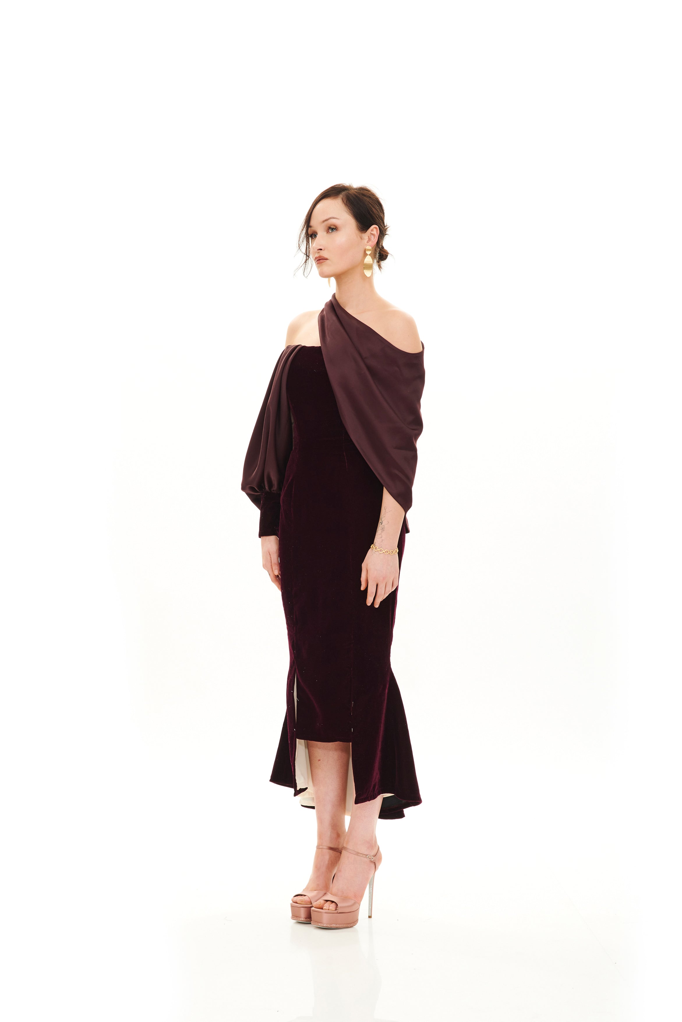COLUMN MIDI DRESS WITH ASYMMETRIC DRAPED SHAWL