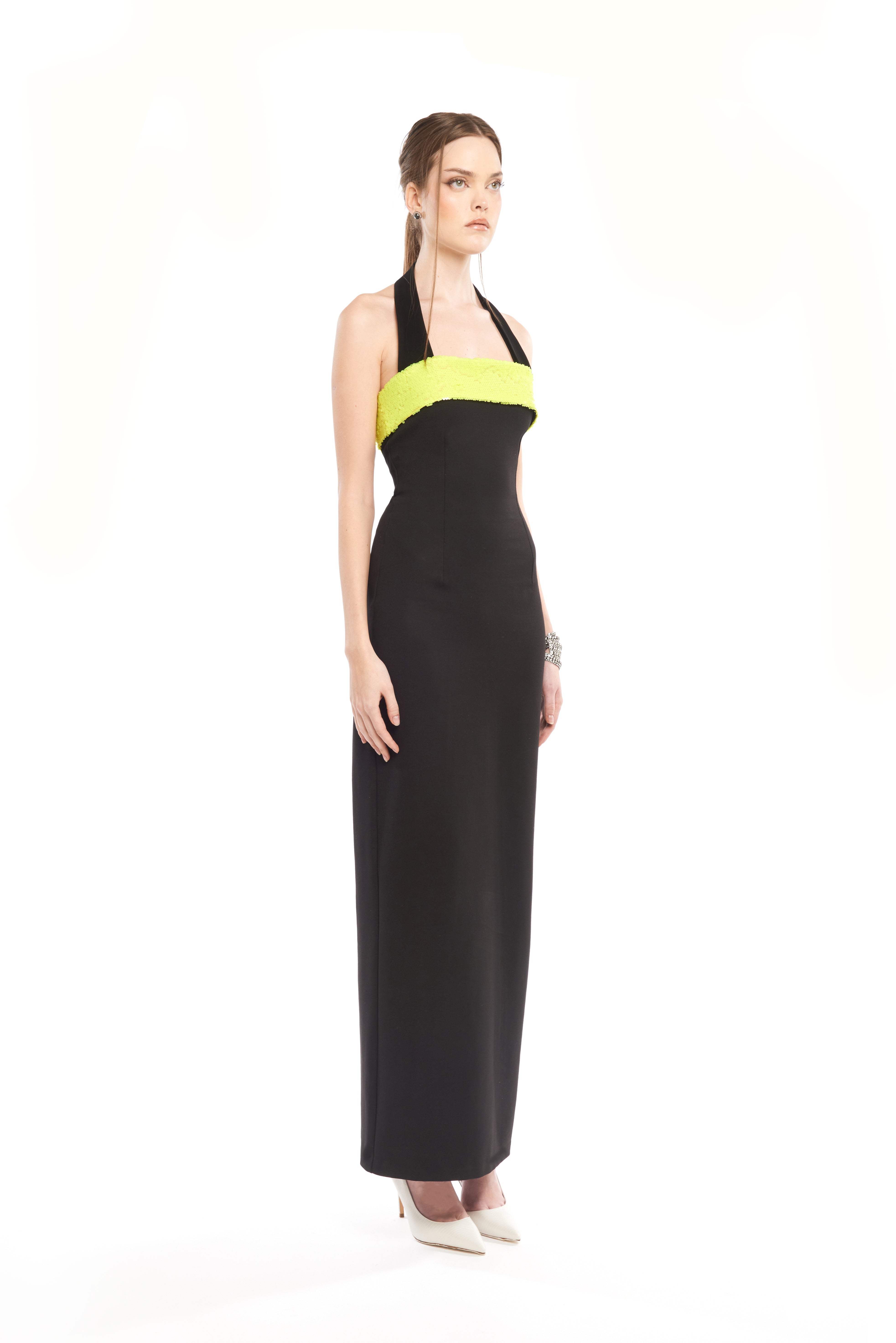 SILHOUETTE TUBE DRESS WITH BAND NECK