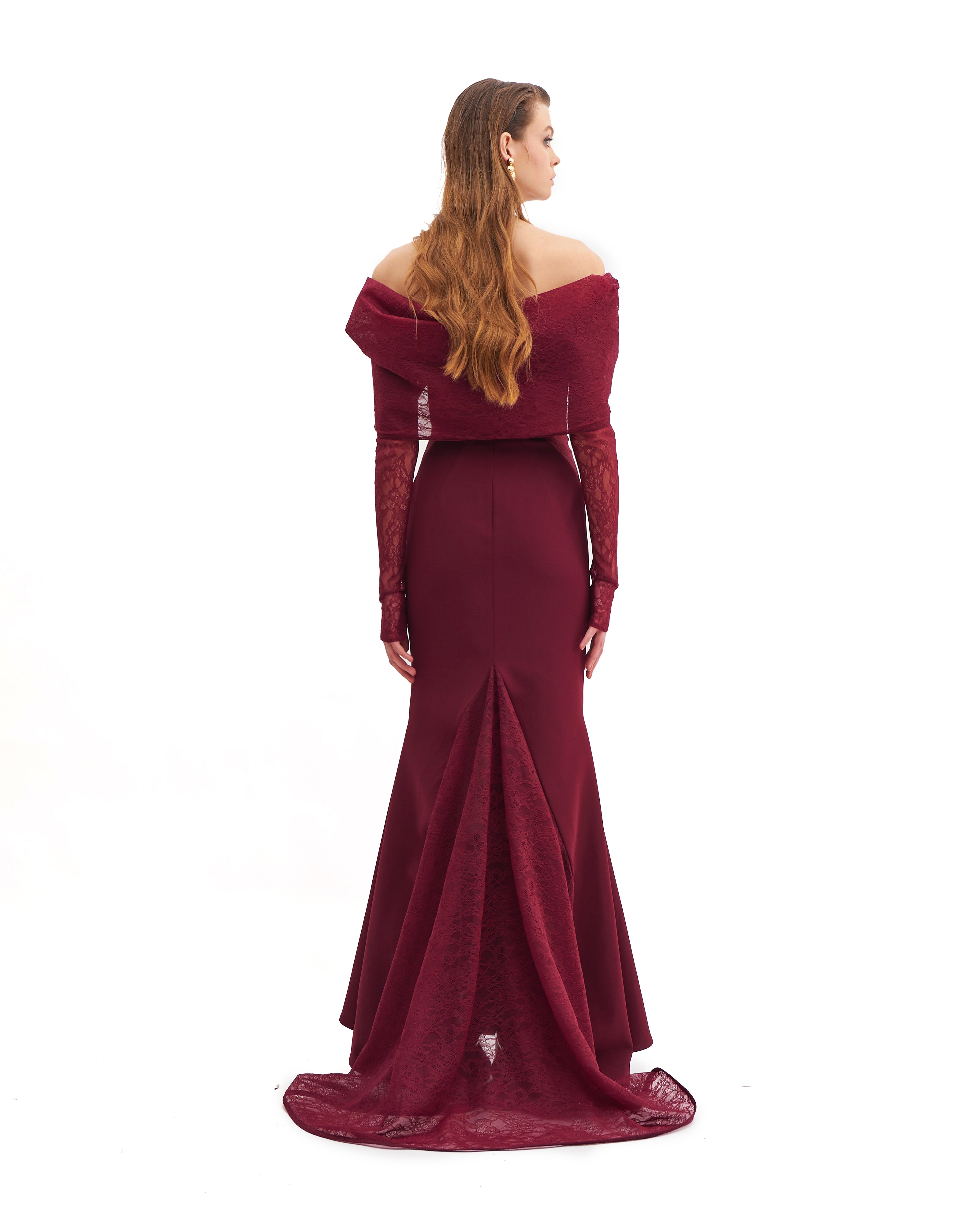 OFF-SHOULDER MERMAID DRESS WITH LACE INSERTS AND LONG SLEEVES
