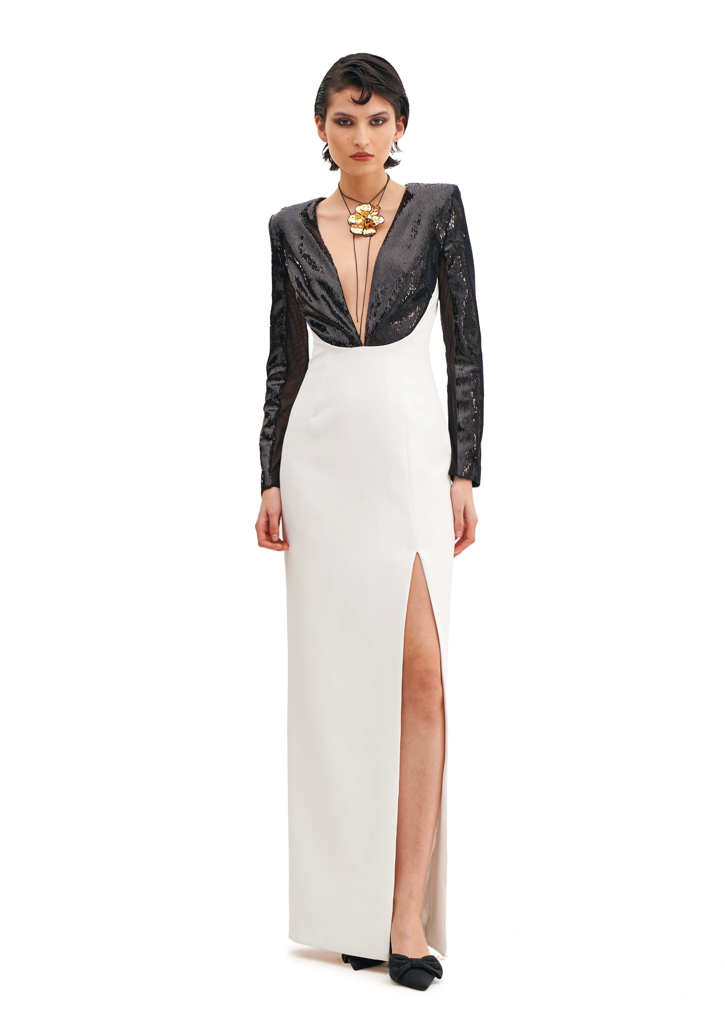 V-NECK MAXI DRESS WITH SLIT