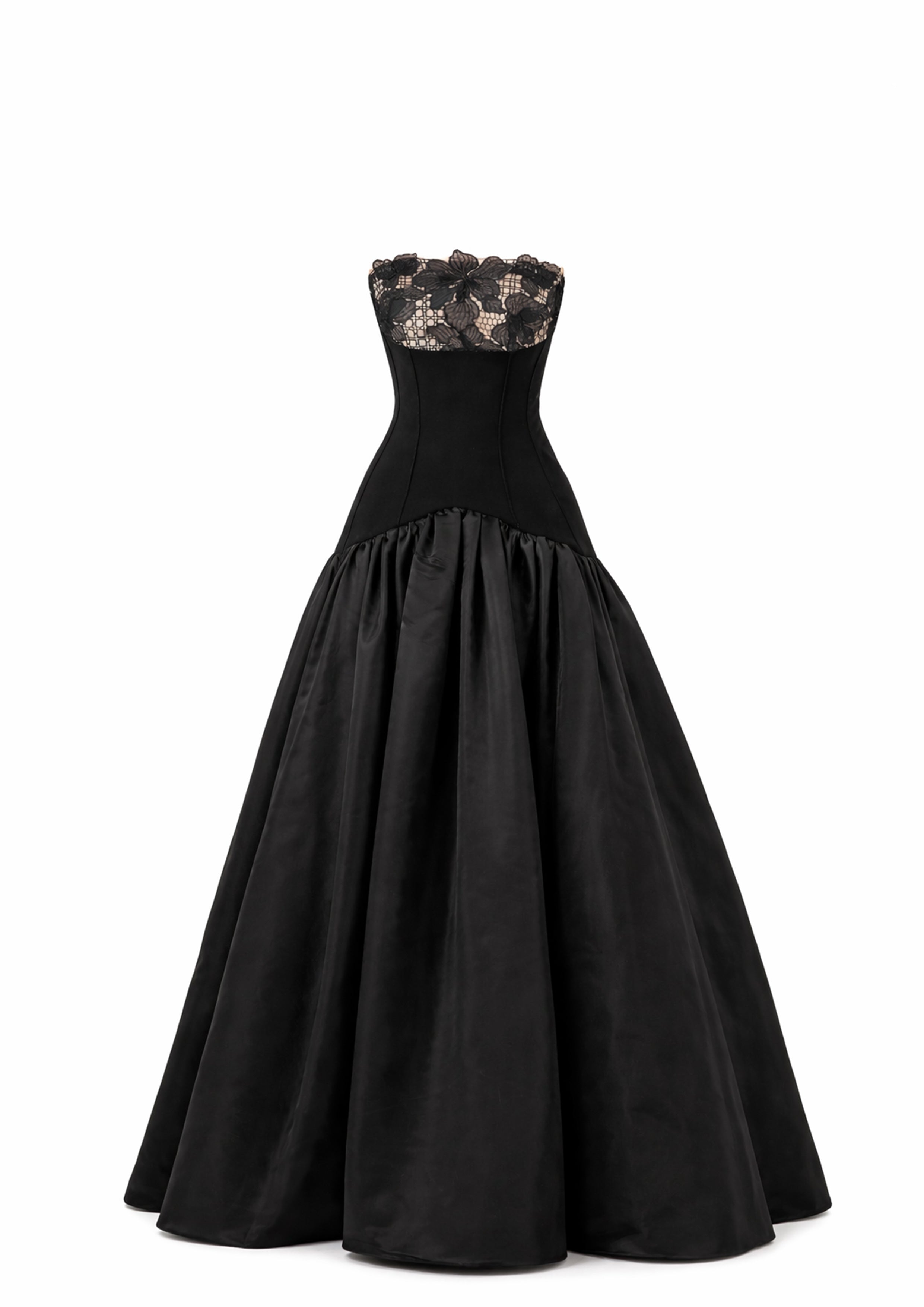 STRAPLESS BALL GOWN WITH FITTED BODICE