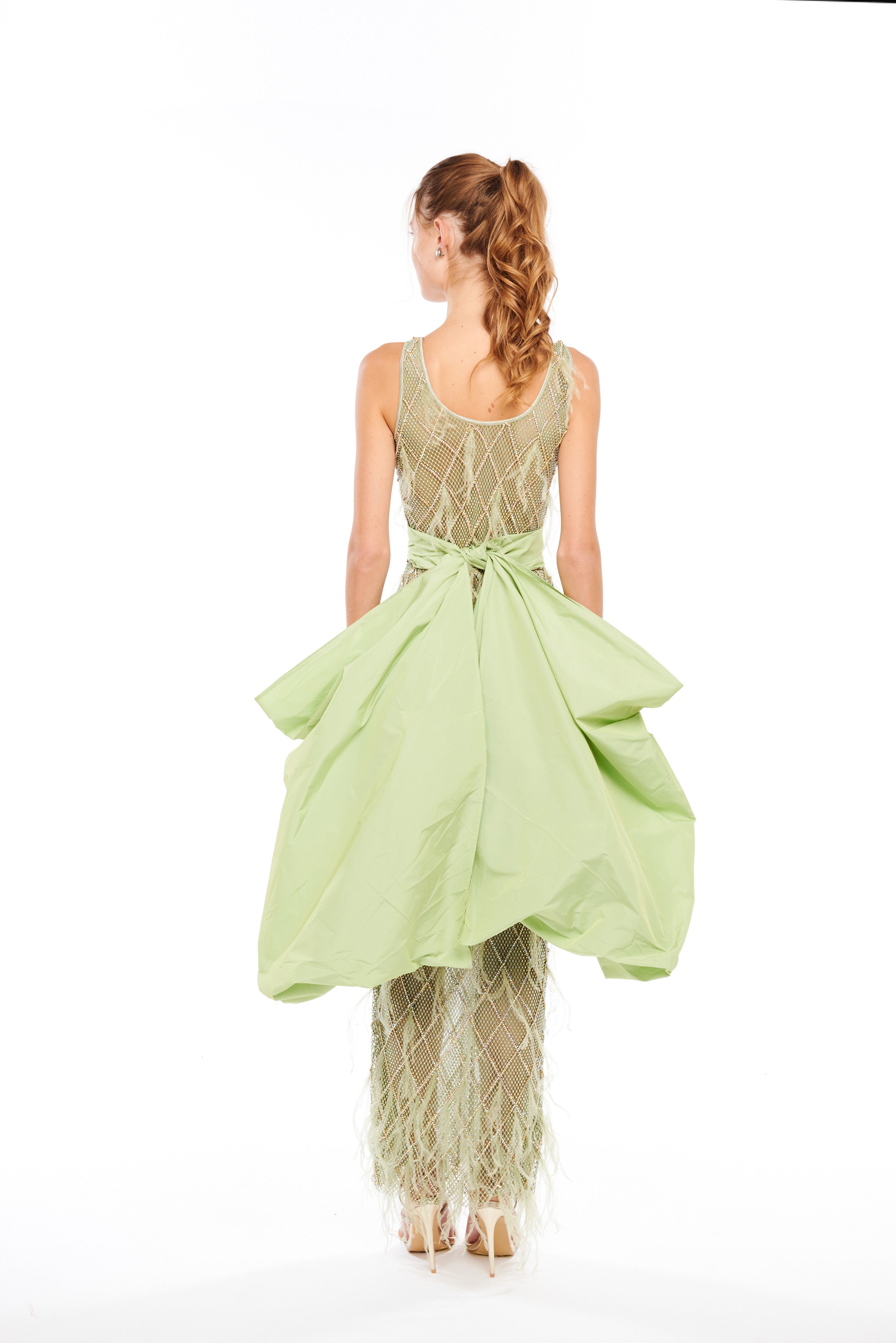 #color_green crystal mesh + greenFeathers