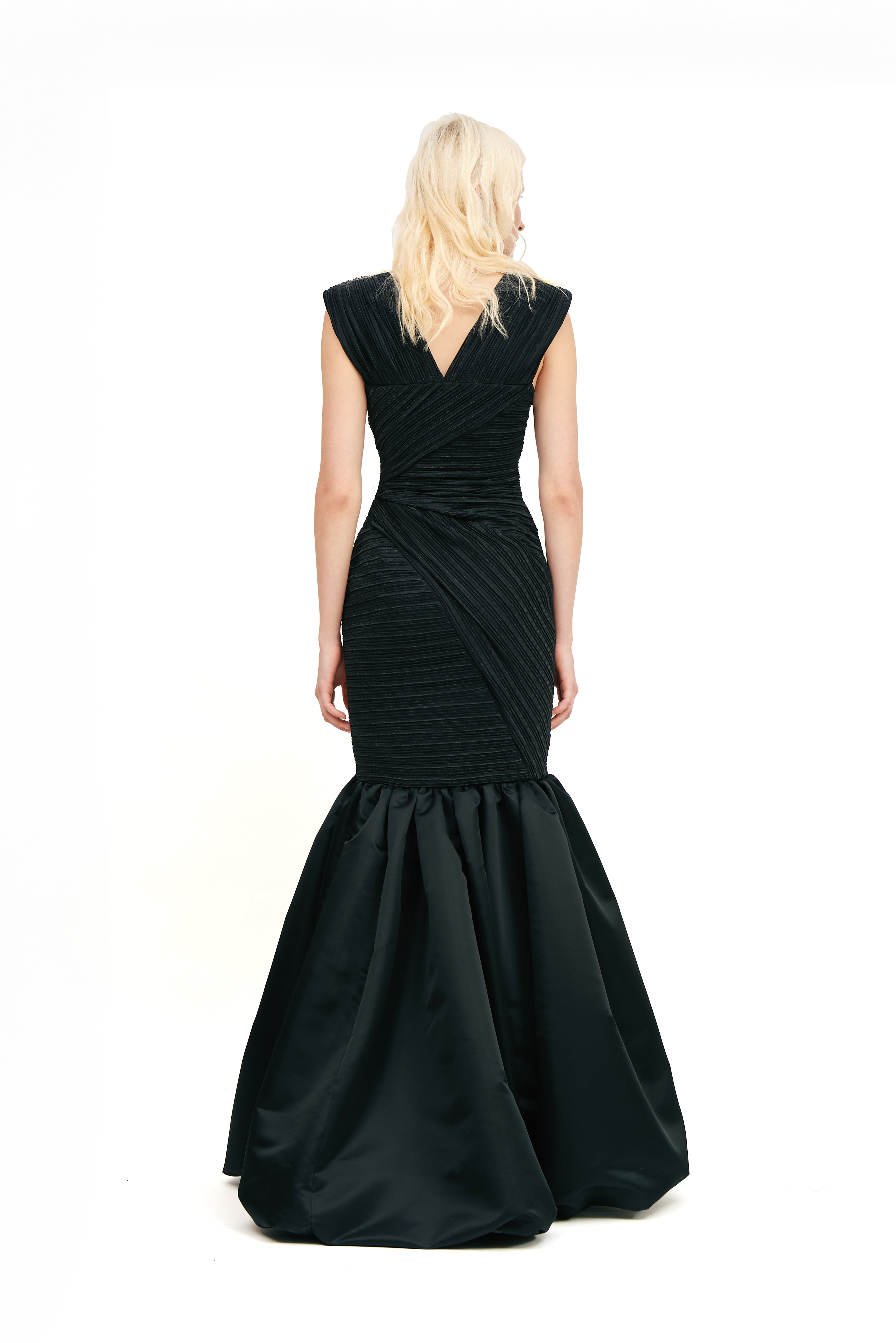 V-NECK LAYERED MERMAID GOWN