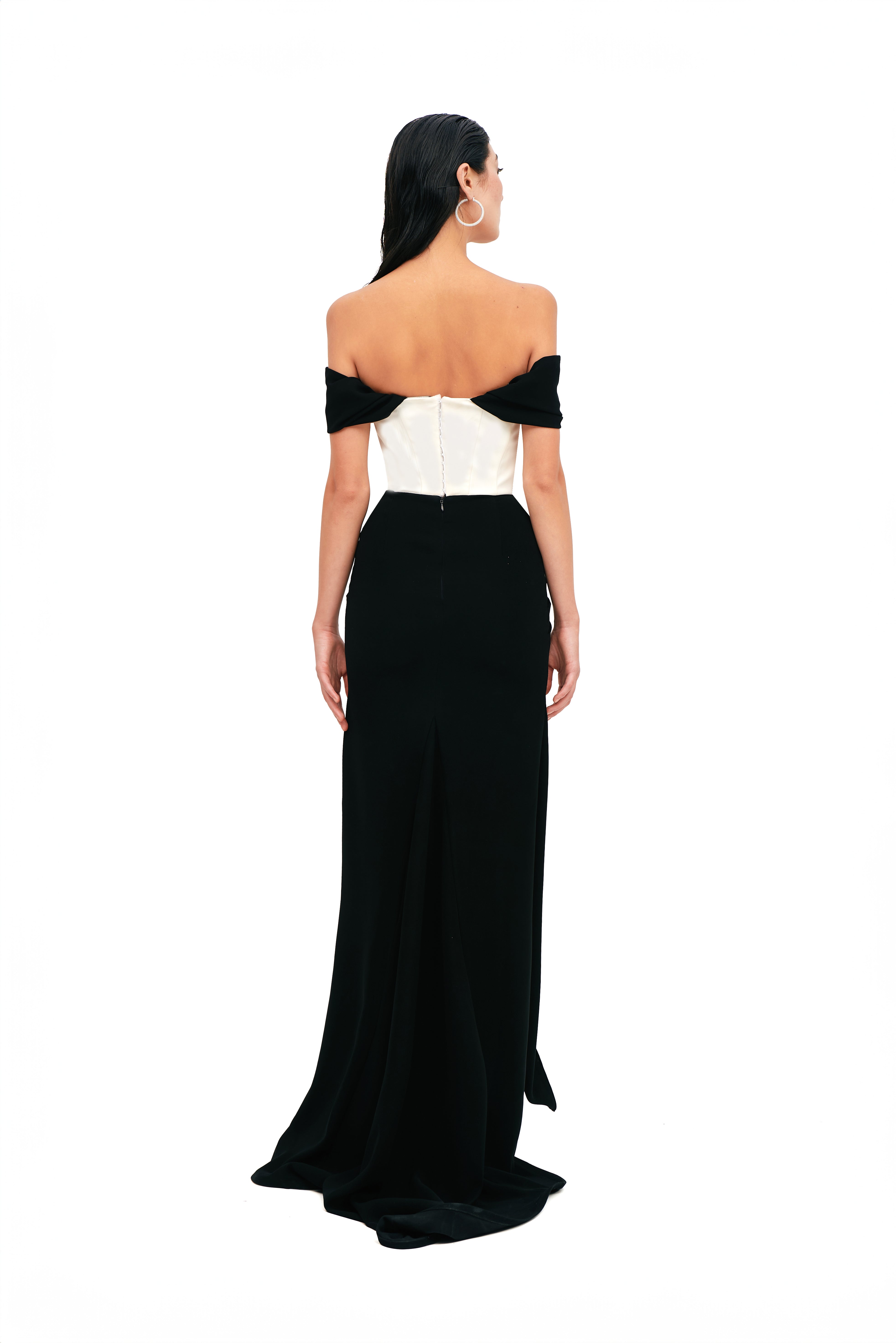 CONTRAST GOWN WITH DRAPED NECKLINE AND TRAIN