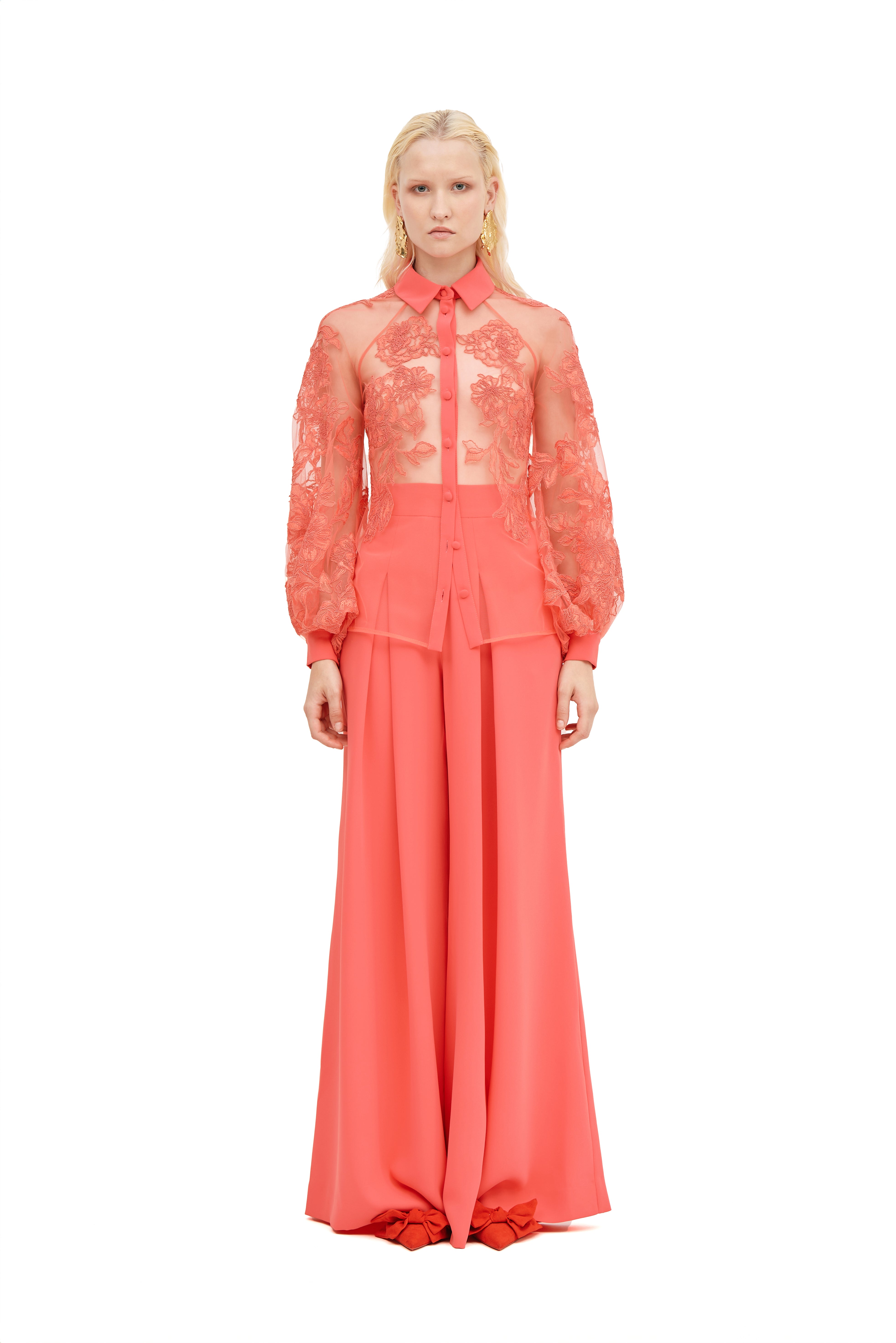 V-NECK BOW TOP WITH PUFFY SLEEVES