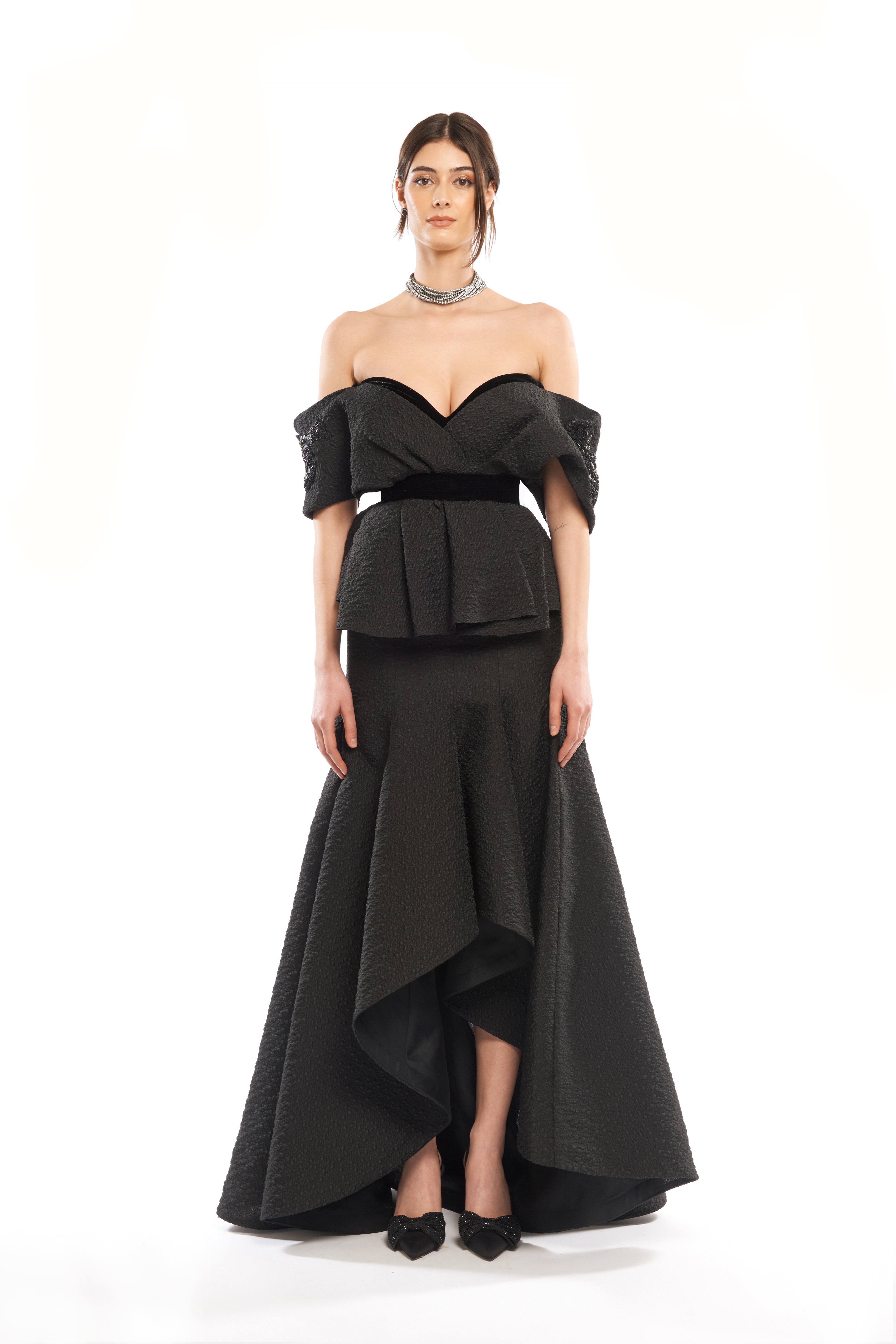 OFF-SHOULDER PEPLUM DRESS WITH VELVET BRA