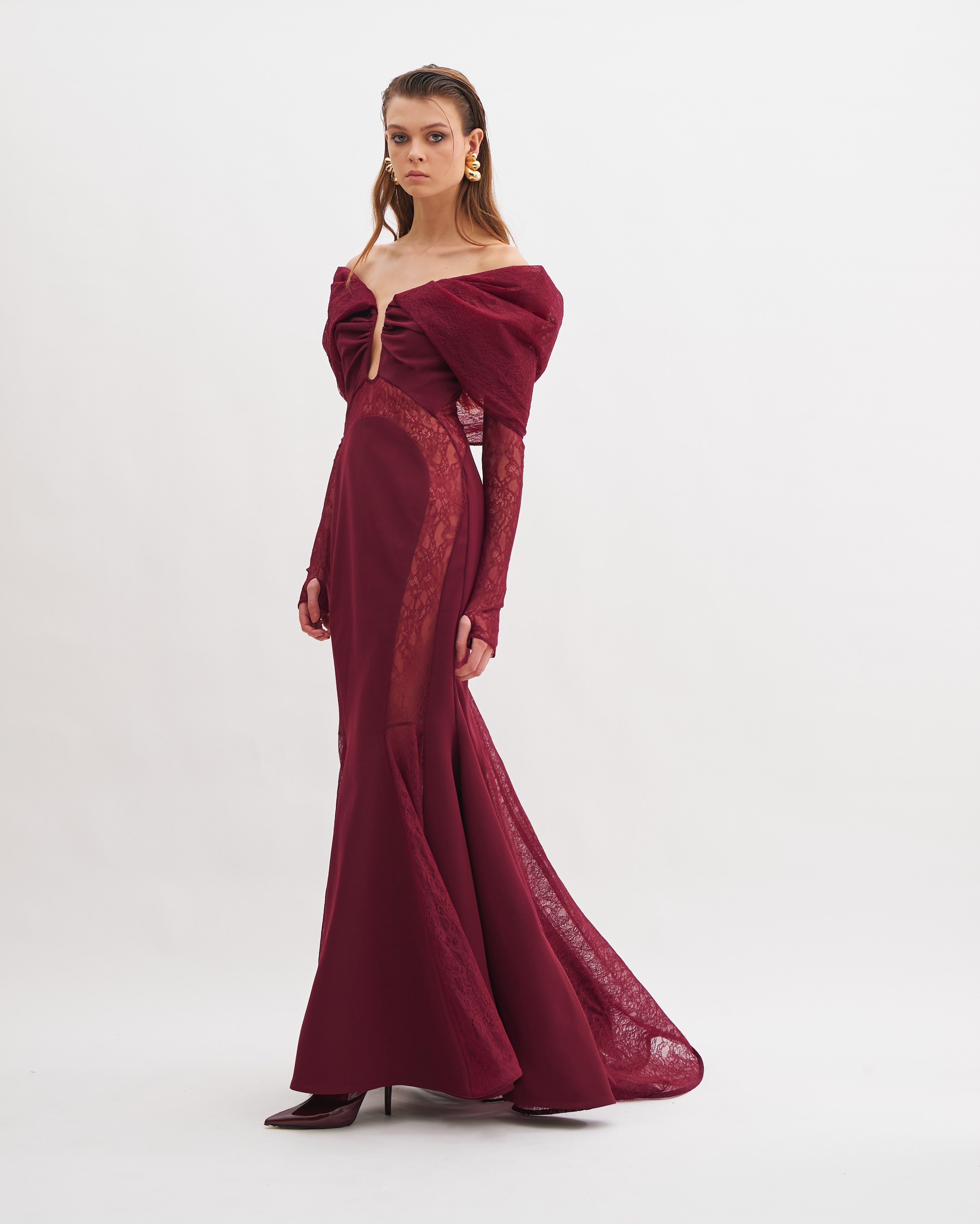 OFF-SHOULDER MERMAID DRESS WITH LACE INSERTS AND LONG SLEEVES