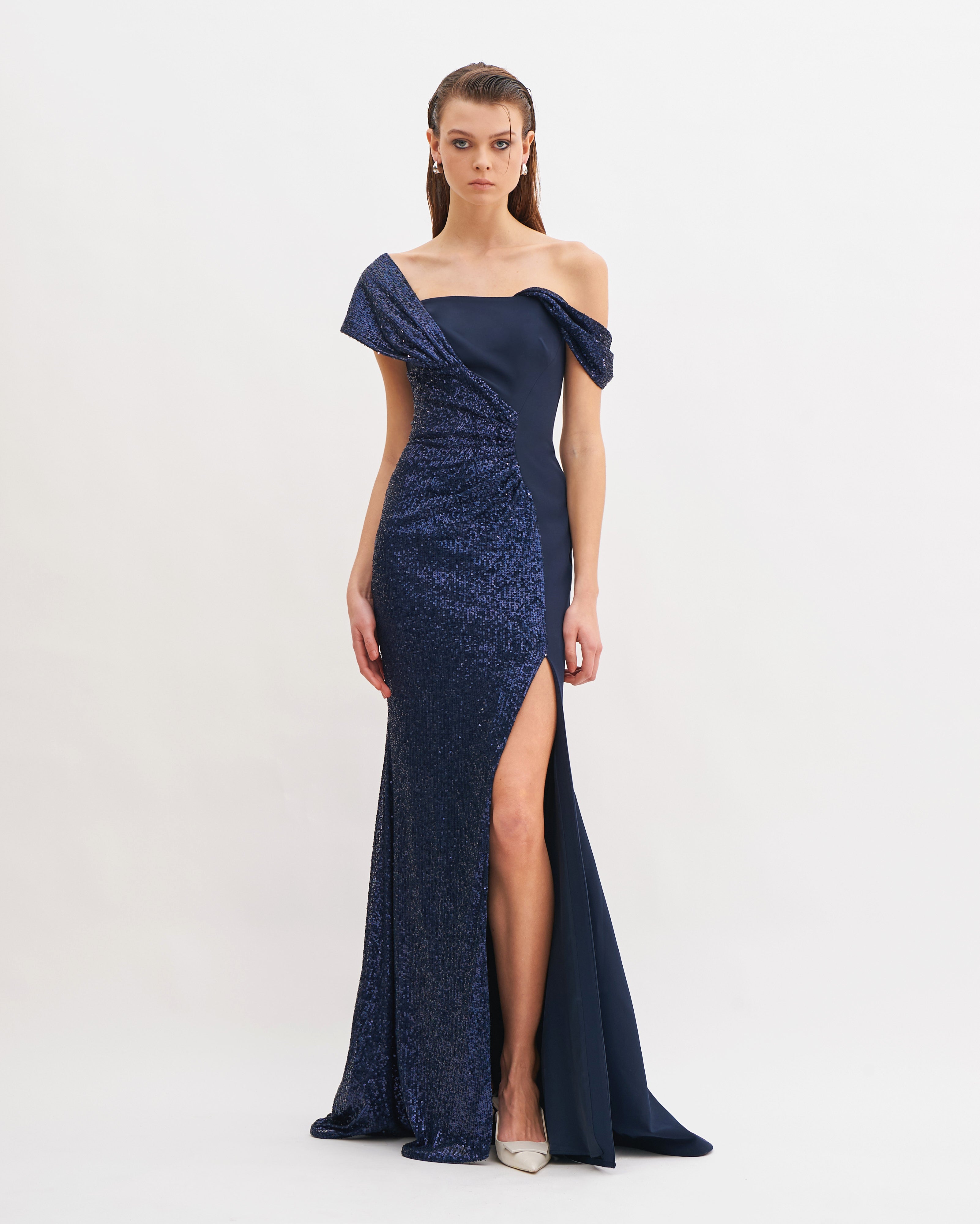 ASYMMETRIC DRAPED MAXI DRESS WITH SLIT