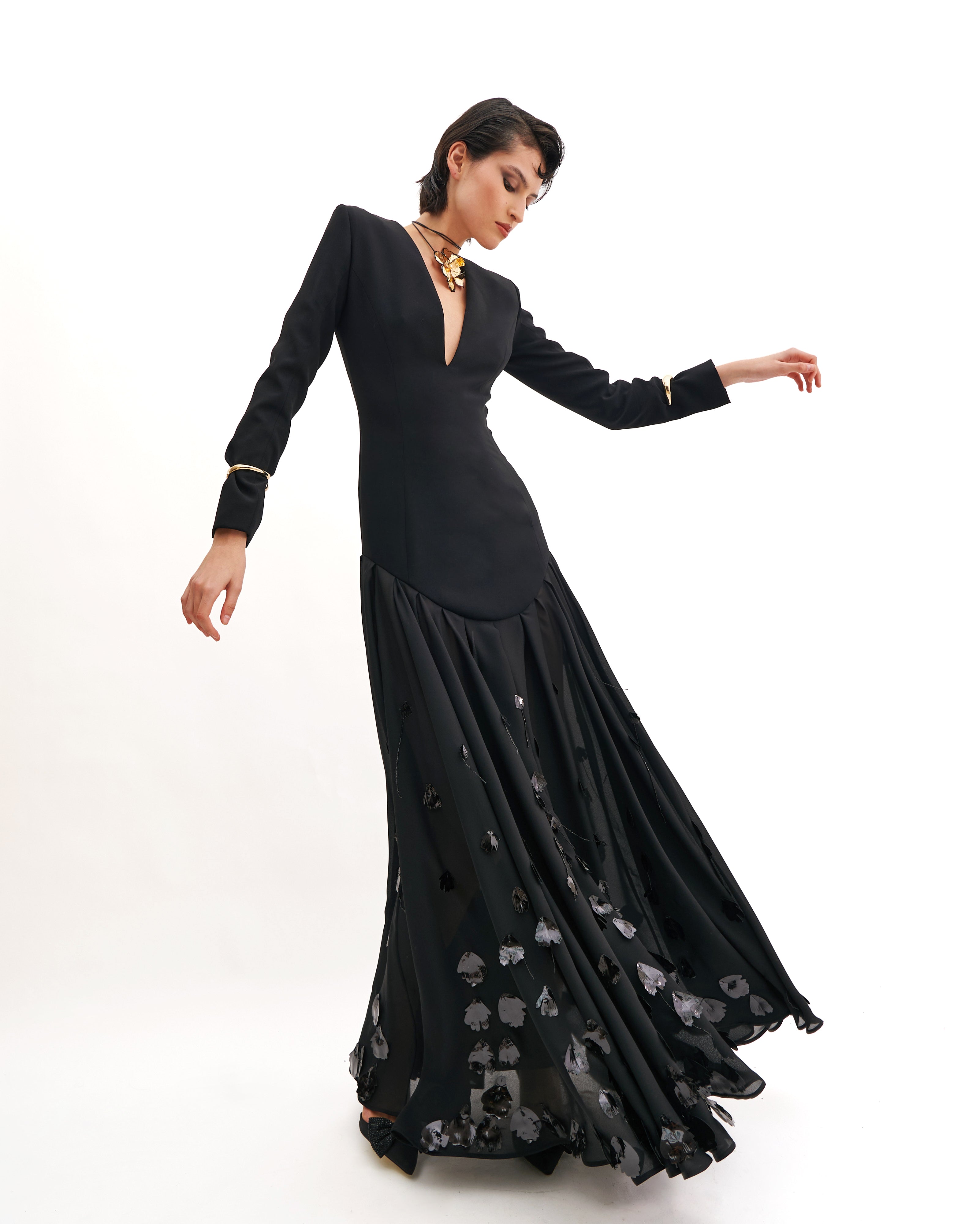 SUITED BASQUINE CHEMISIER WITH PETALS EMBROIDERY