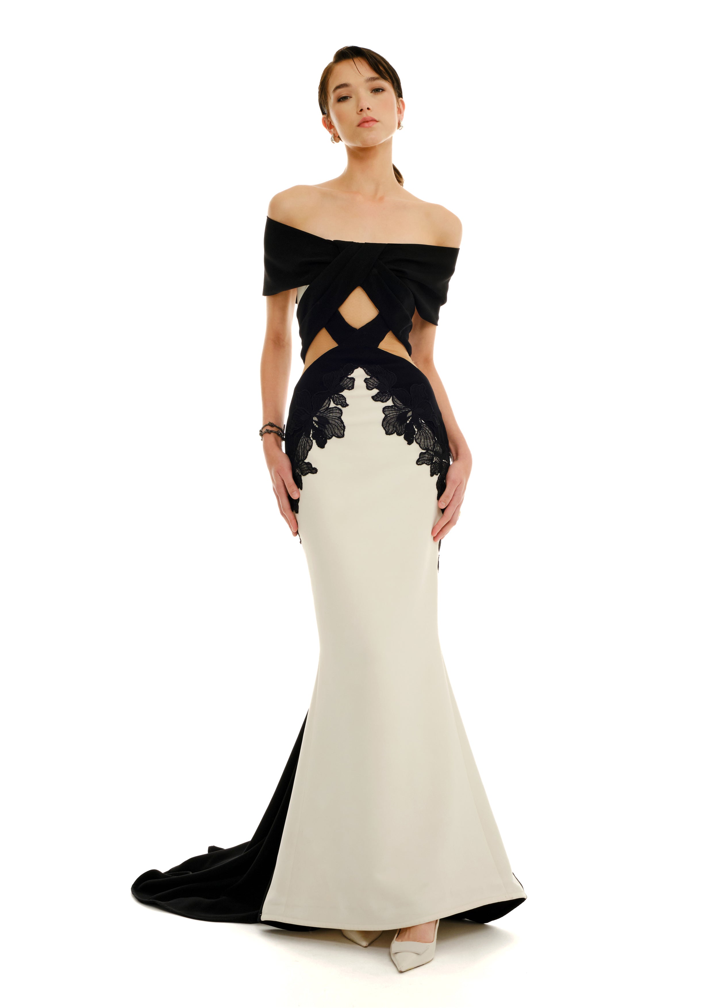Criss-cross bardot dress with lace detail, Avaro Figlio SS26 front view