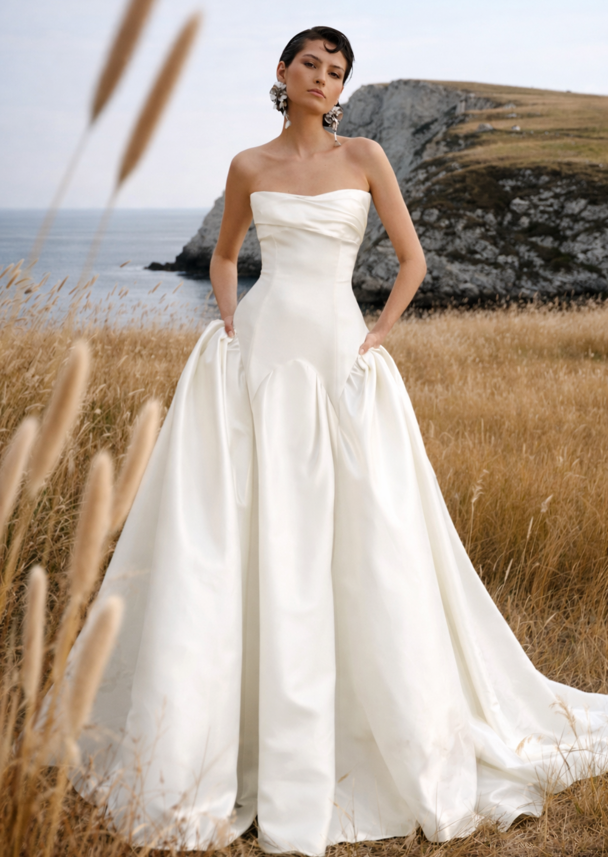 Ivory bridal gown from Avaro Figlio bridal couture collection, Milan atelier