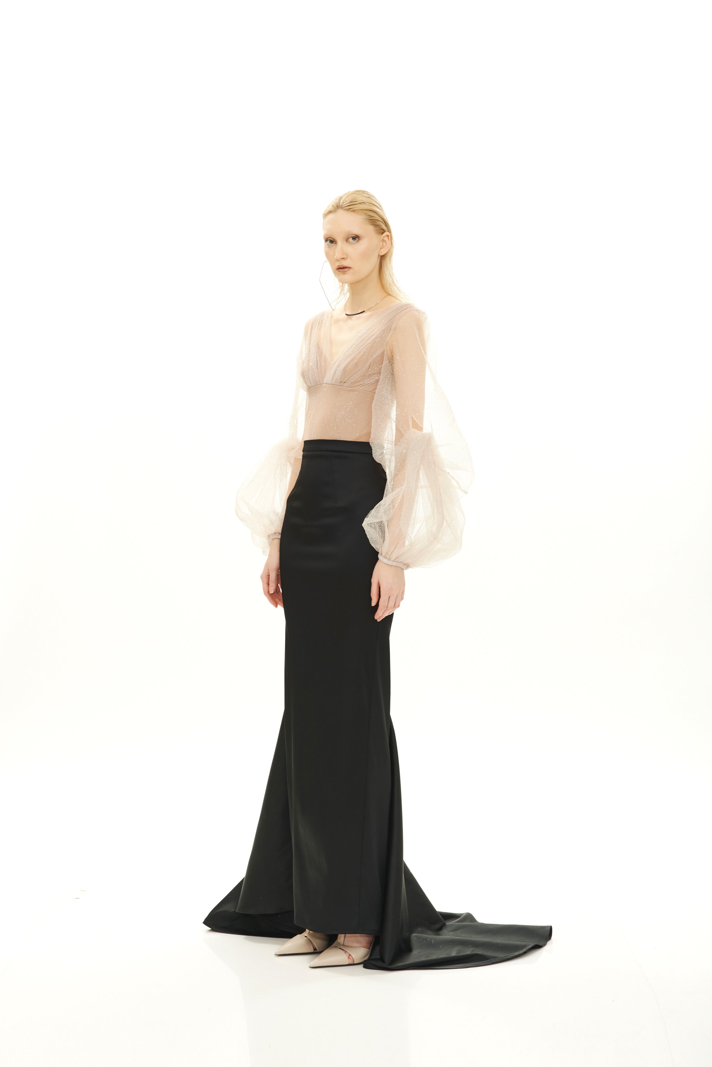 DRAPED GLITTER DRESS WITH KNOTTED SLEEVES