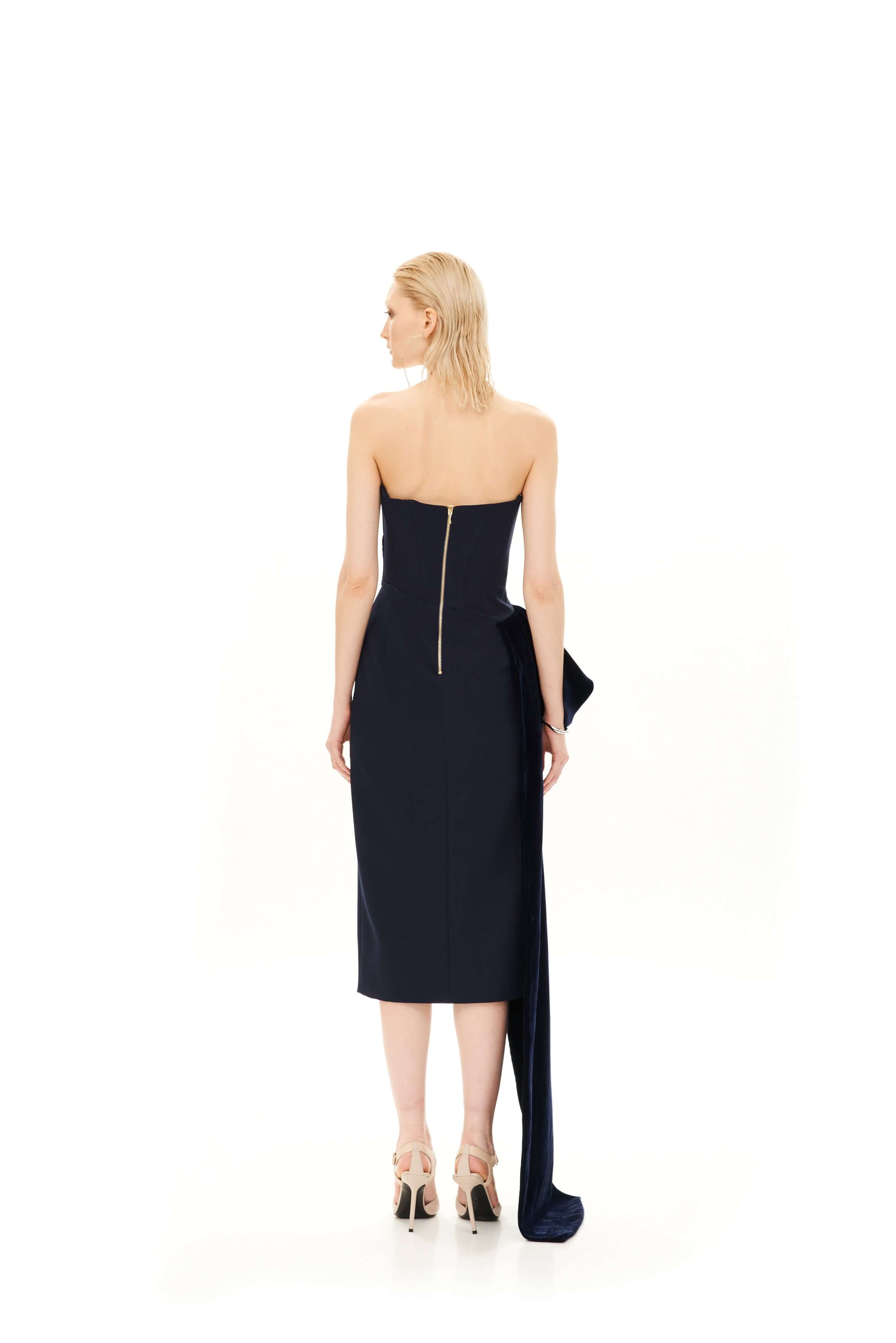 ASYMMETRIC  TUBE MIDI DRESS WITH SLIT