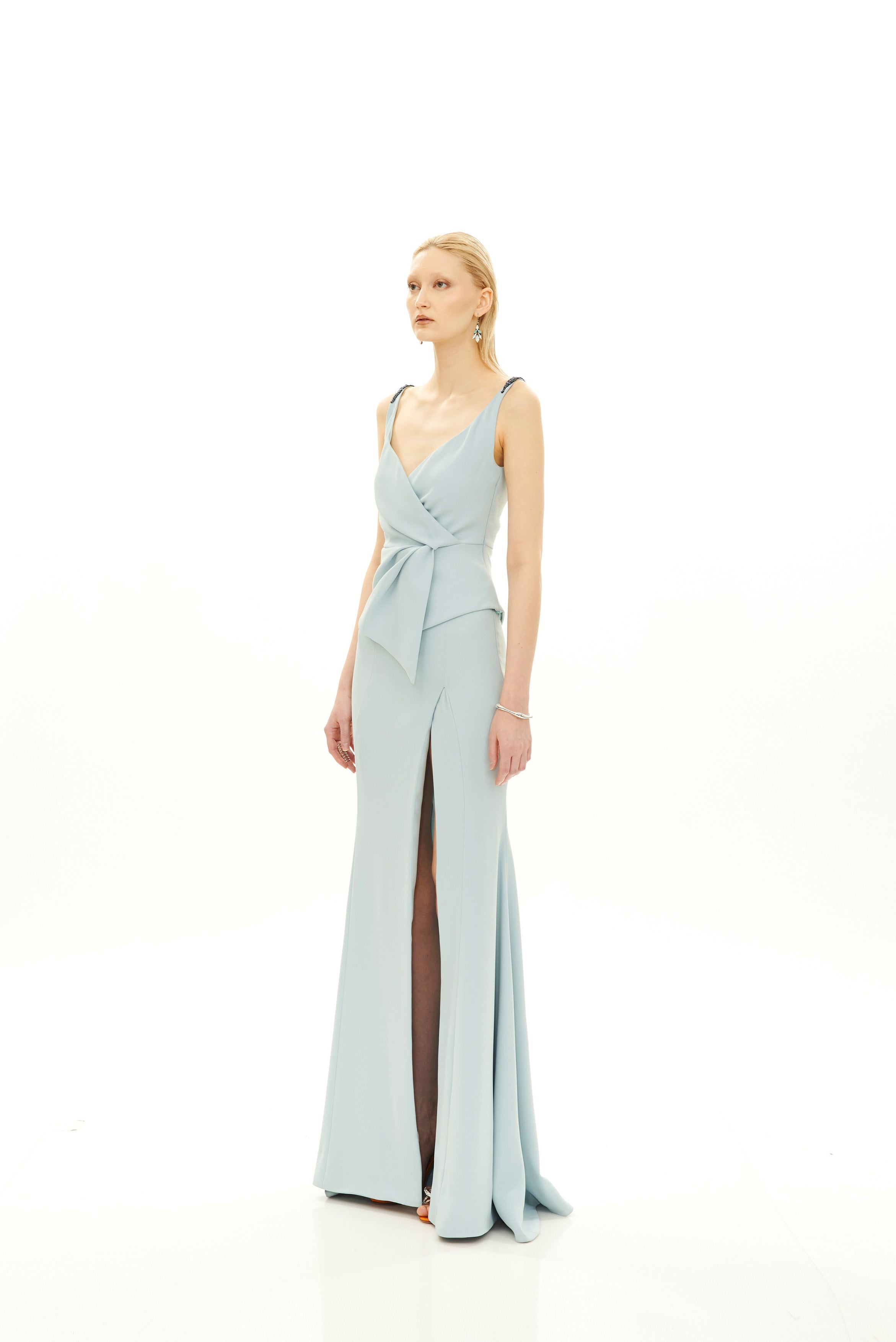V-NECK PLEATED MAXI DRESS