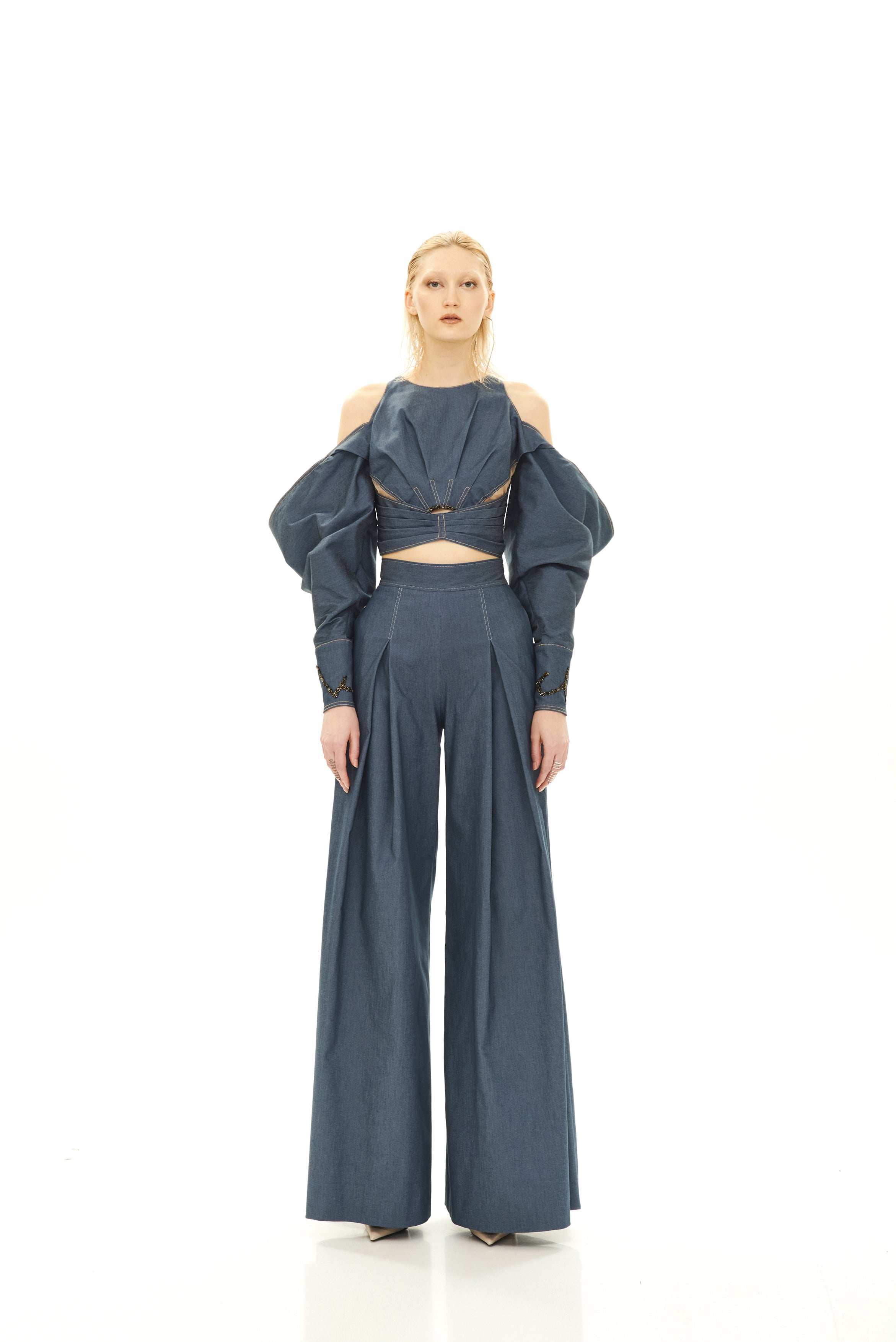 TULIP PLEATED KNOT TOP