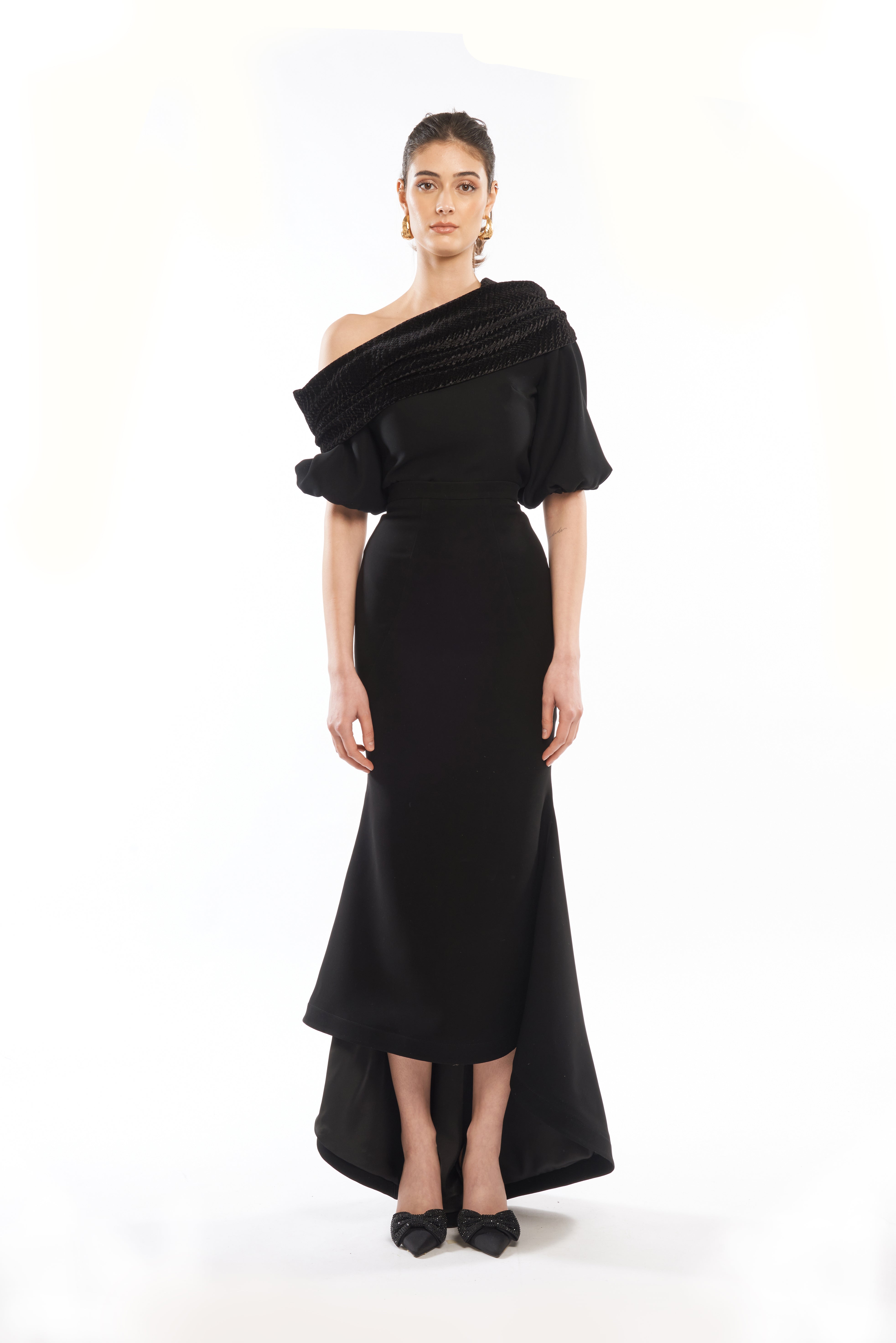 DRAPED VELVETY NECK TOP