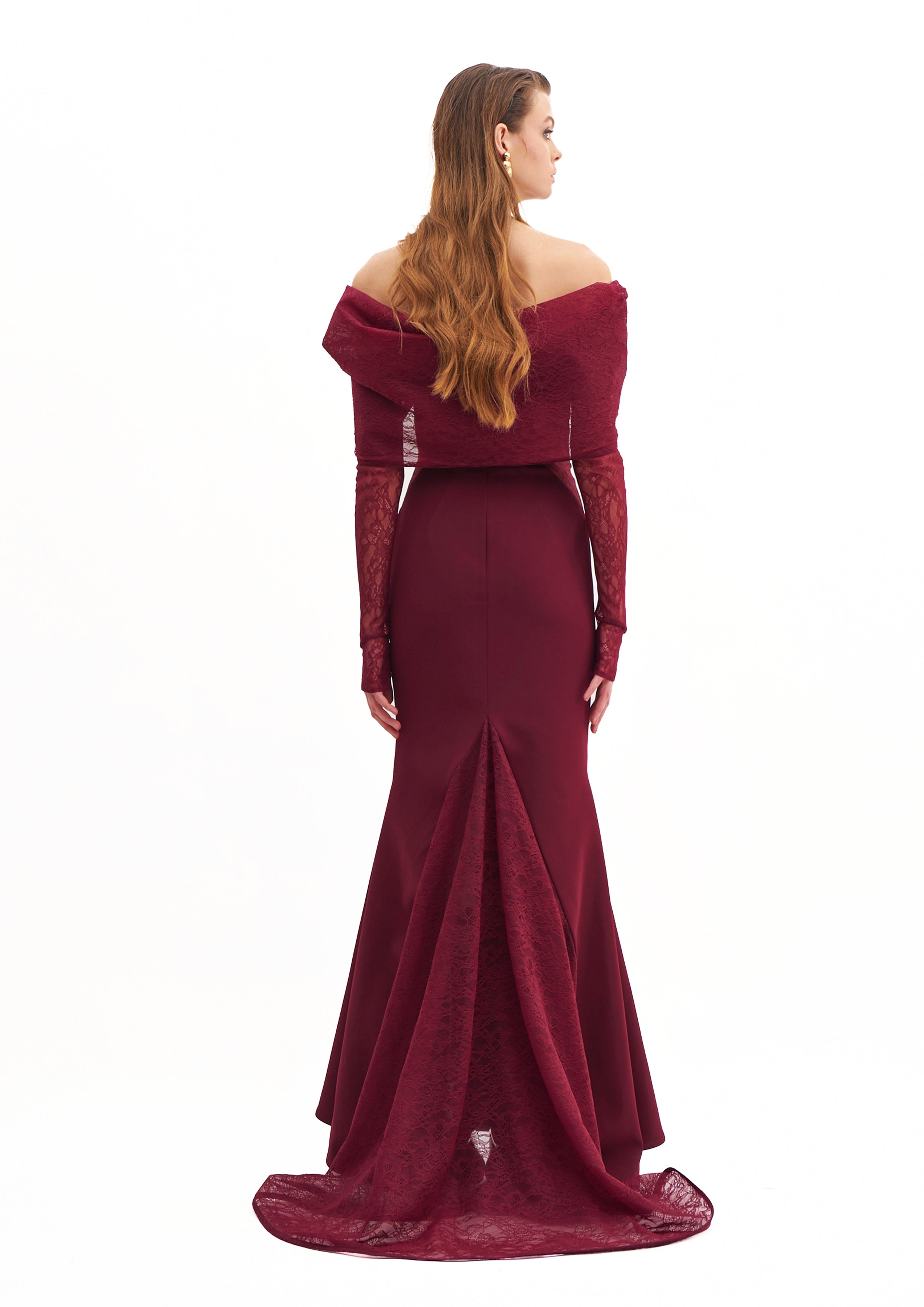 OFF-SHOULDER MERMAID DRESS WITH LACE INSERTS AND LONG SLEEVES