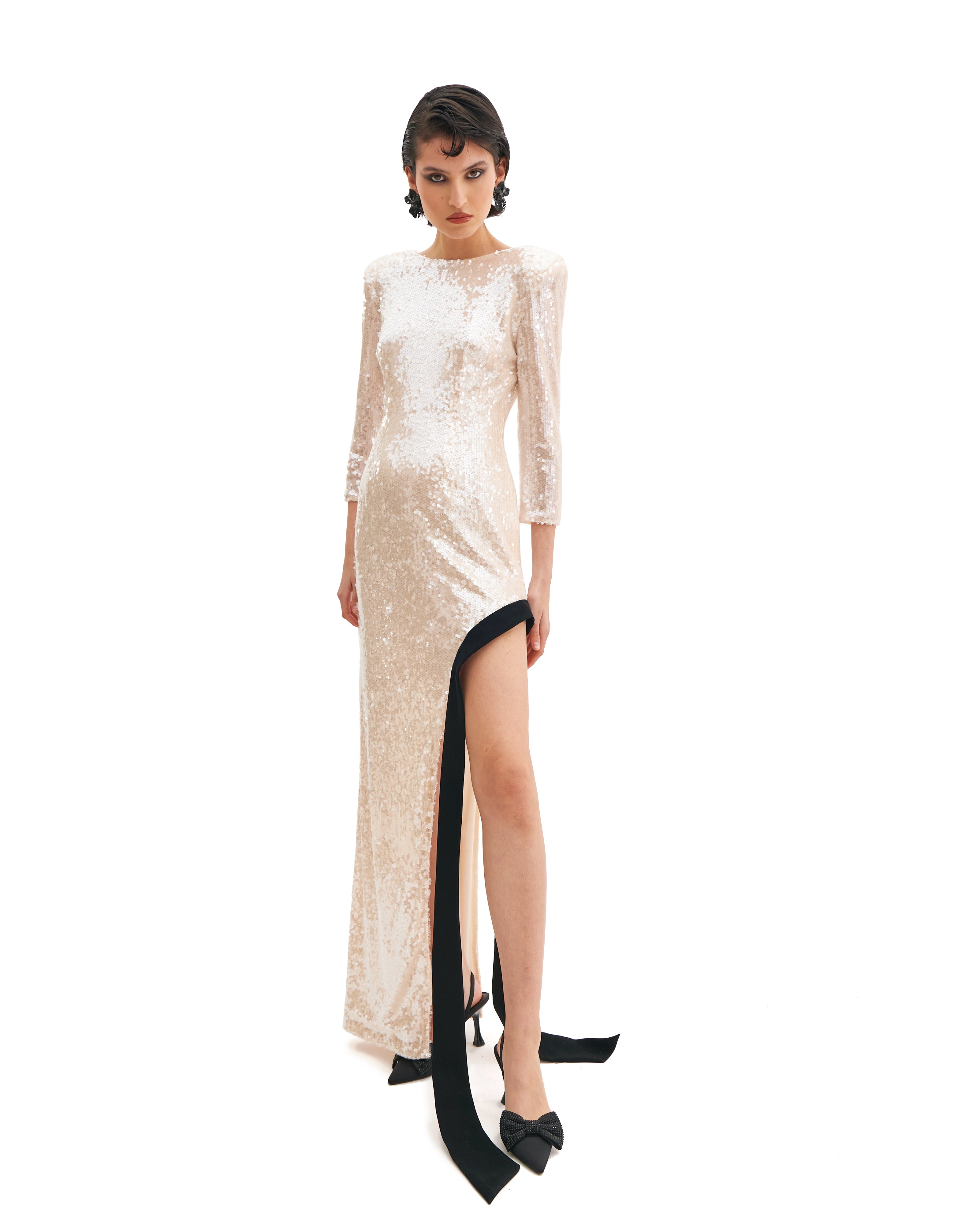 SIDECUT LONG SLEEVES DRESS WITH CADY BAND INSERT