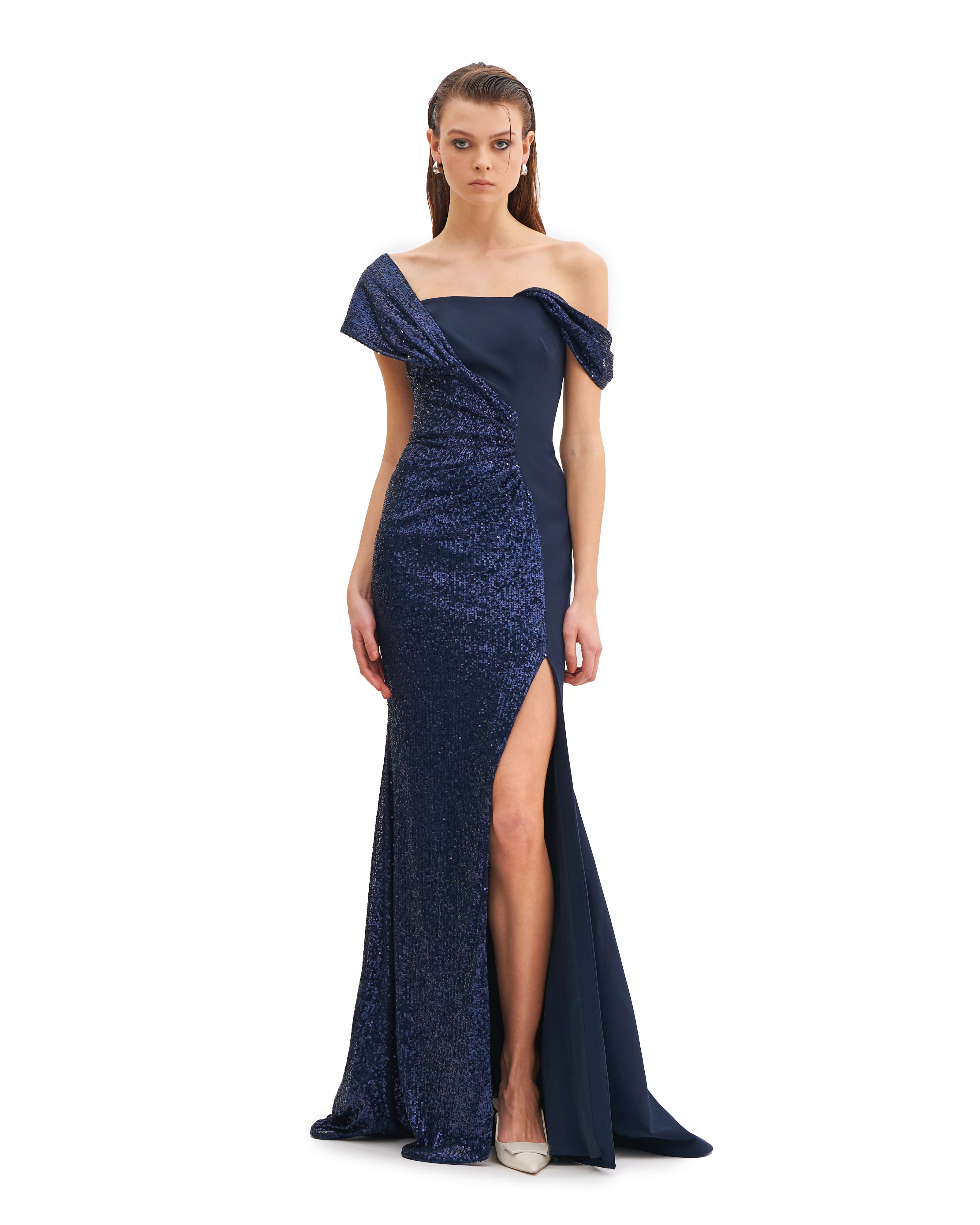 ASYMMETRIC DRAPED MAXI DRESS WITH SLIT