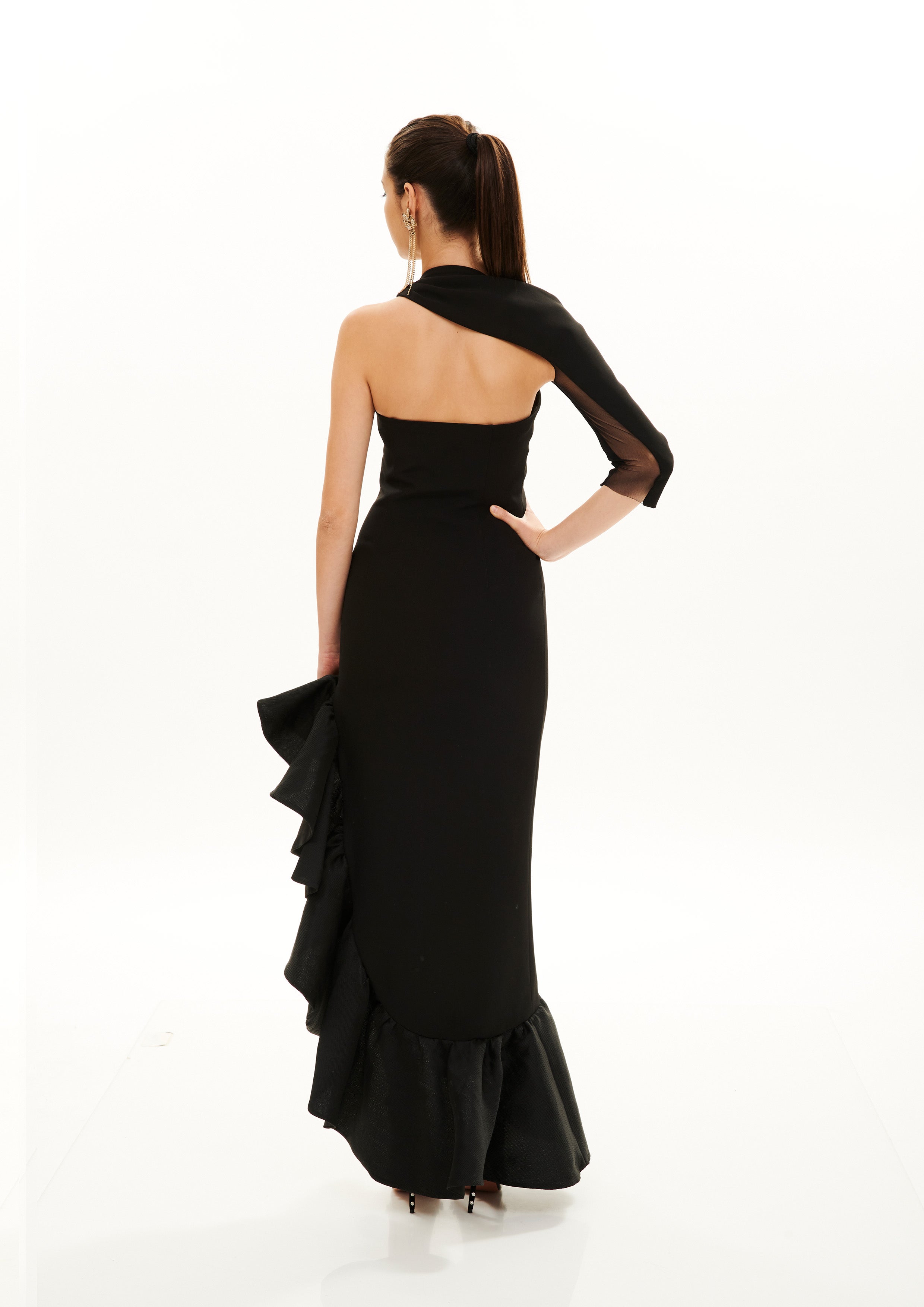 GLOVE ARMS RUFFLE LONG DRESS