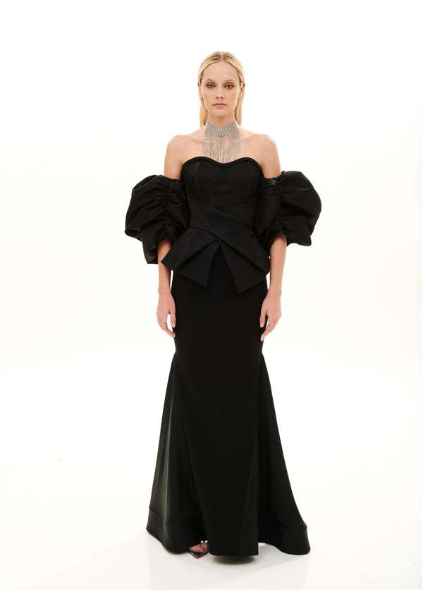 SIDE TRIANGLE SILHOUETTE SKIRT