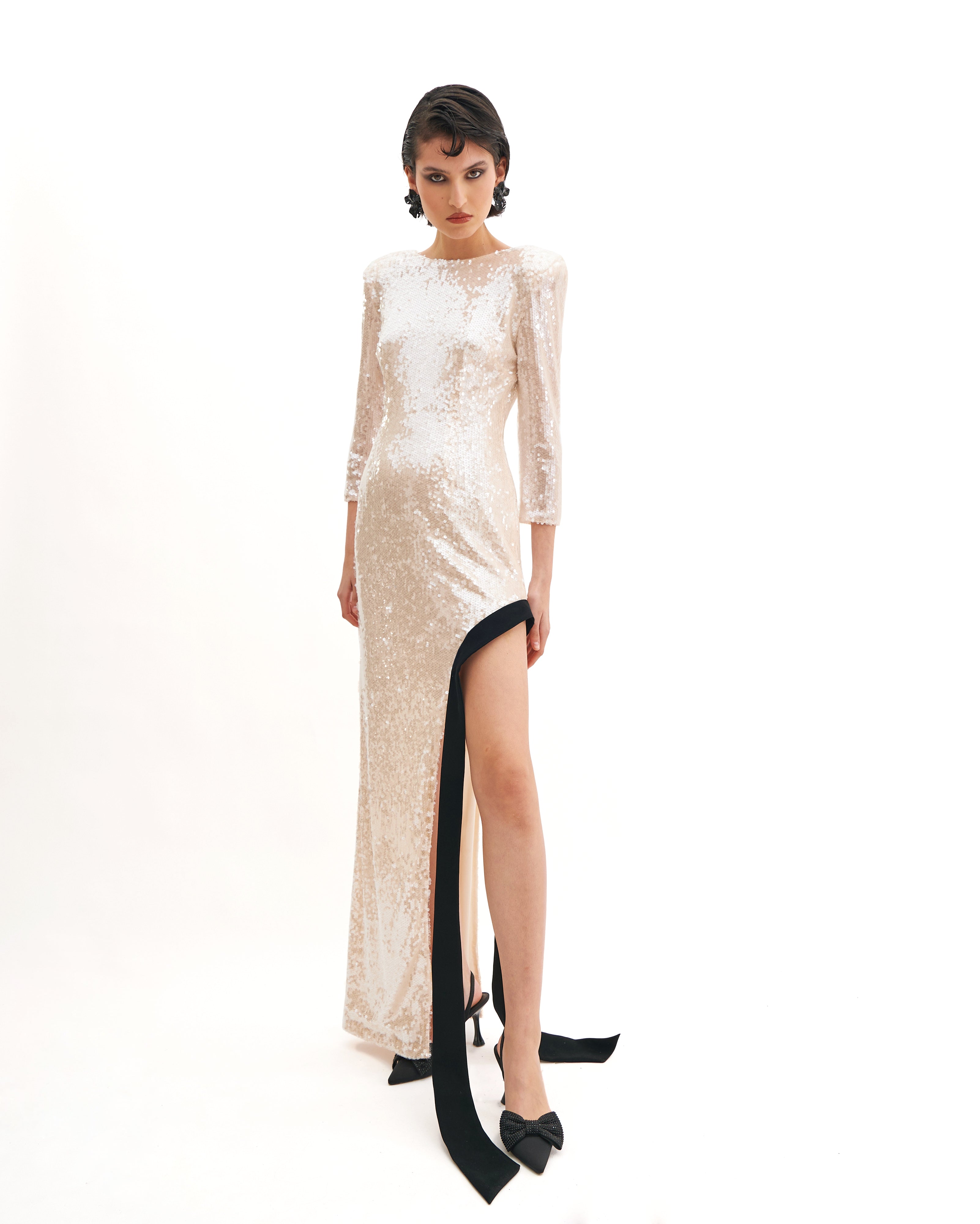 SIDECUT LONG SLEEVES DRESS WITH CADY BAND INSERT