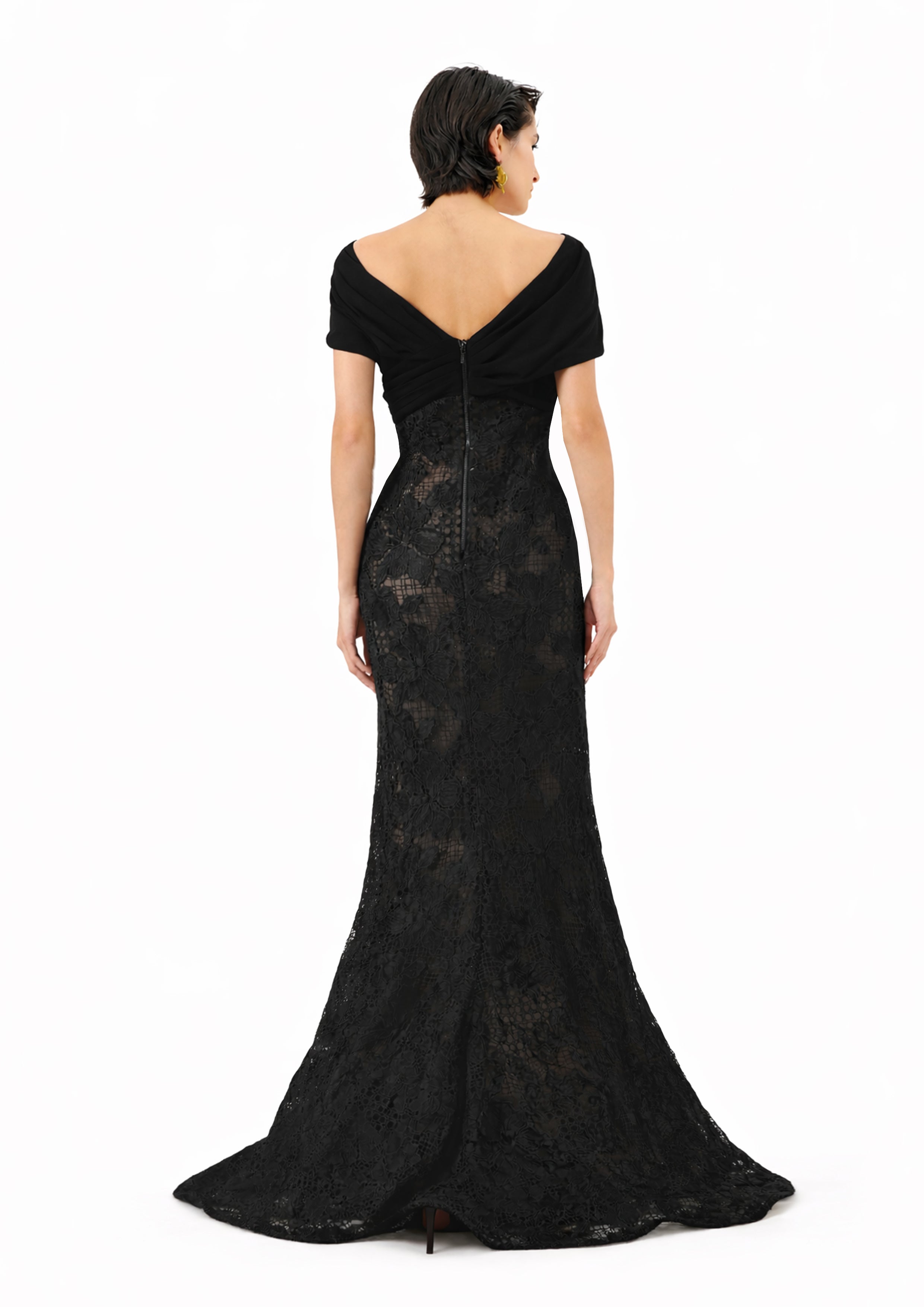 OFF-SHOULDER LACE GOWN WITH TRAIN