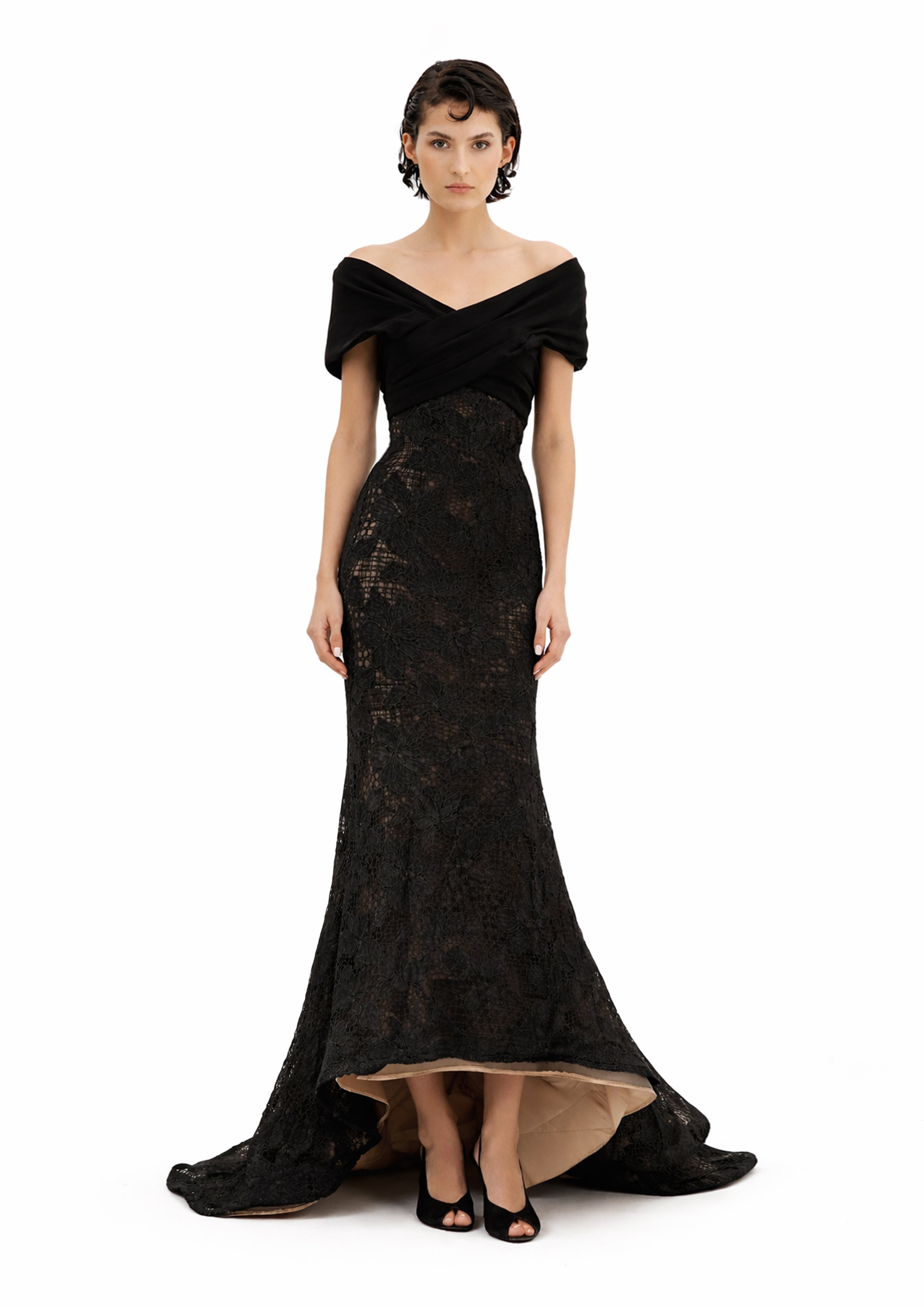 OFF-SHOULDER LACE GOWN WITH TRAIN