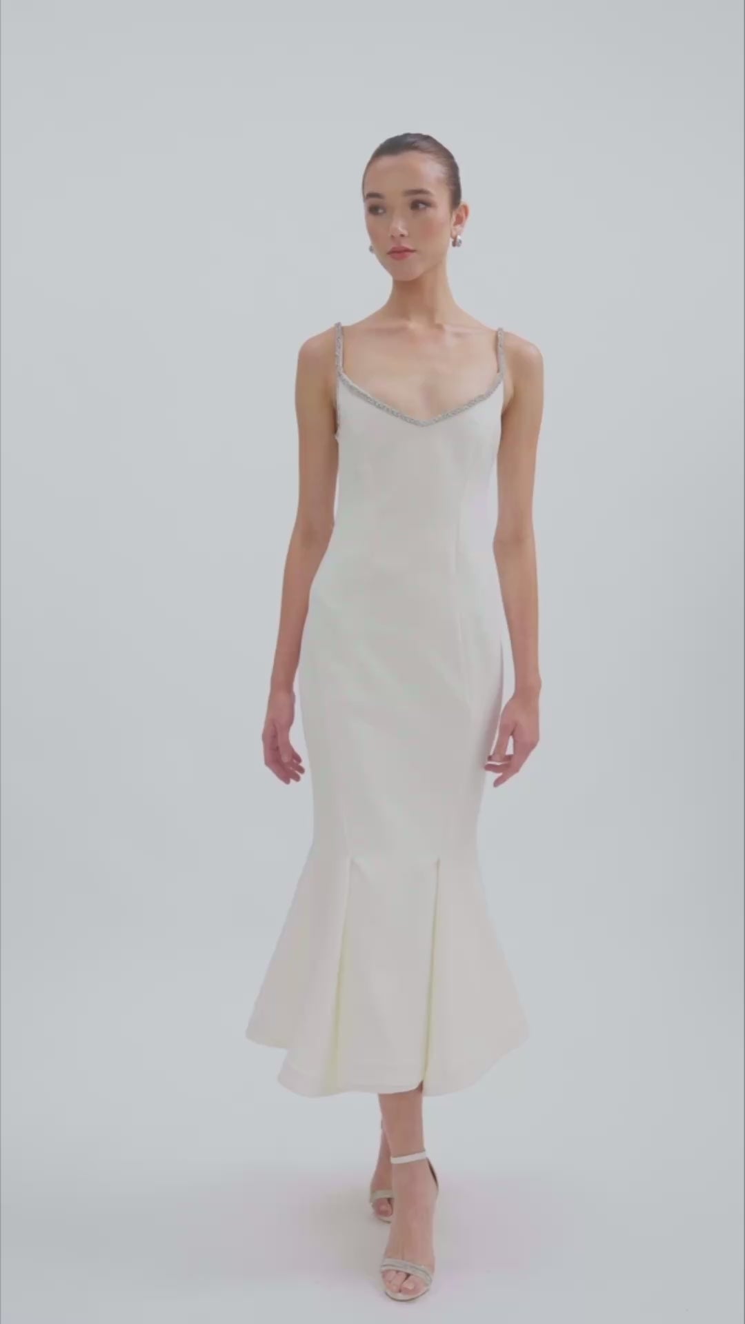 Ilary tulip midi dress in white, Avaro Figlio SS26 structured silhouette