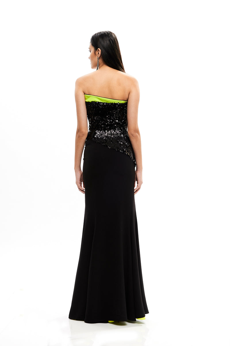 SILHOUETTE BLOCK DRESS WITH SLIT