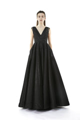 TECHNICAL FABRIC VOLUME DRESS