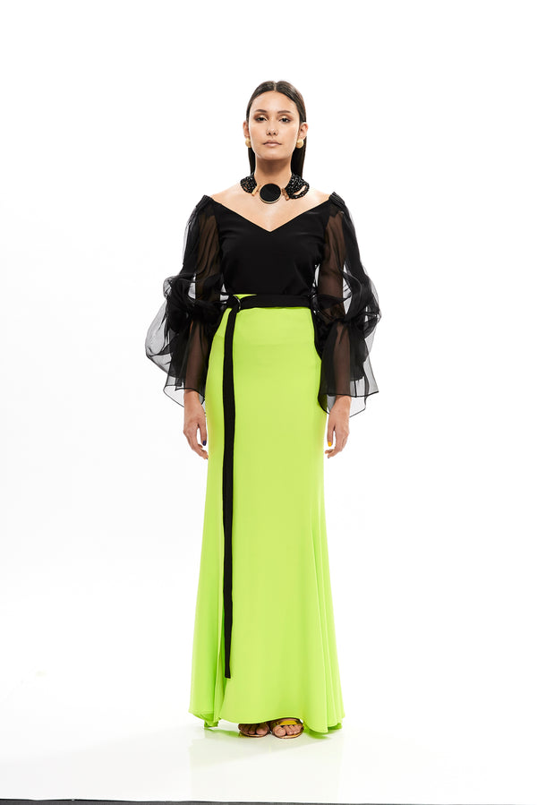 SILHOUETTE SLIT SKIRT