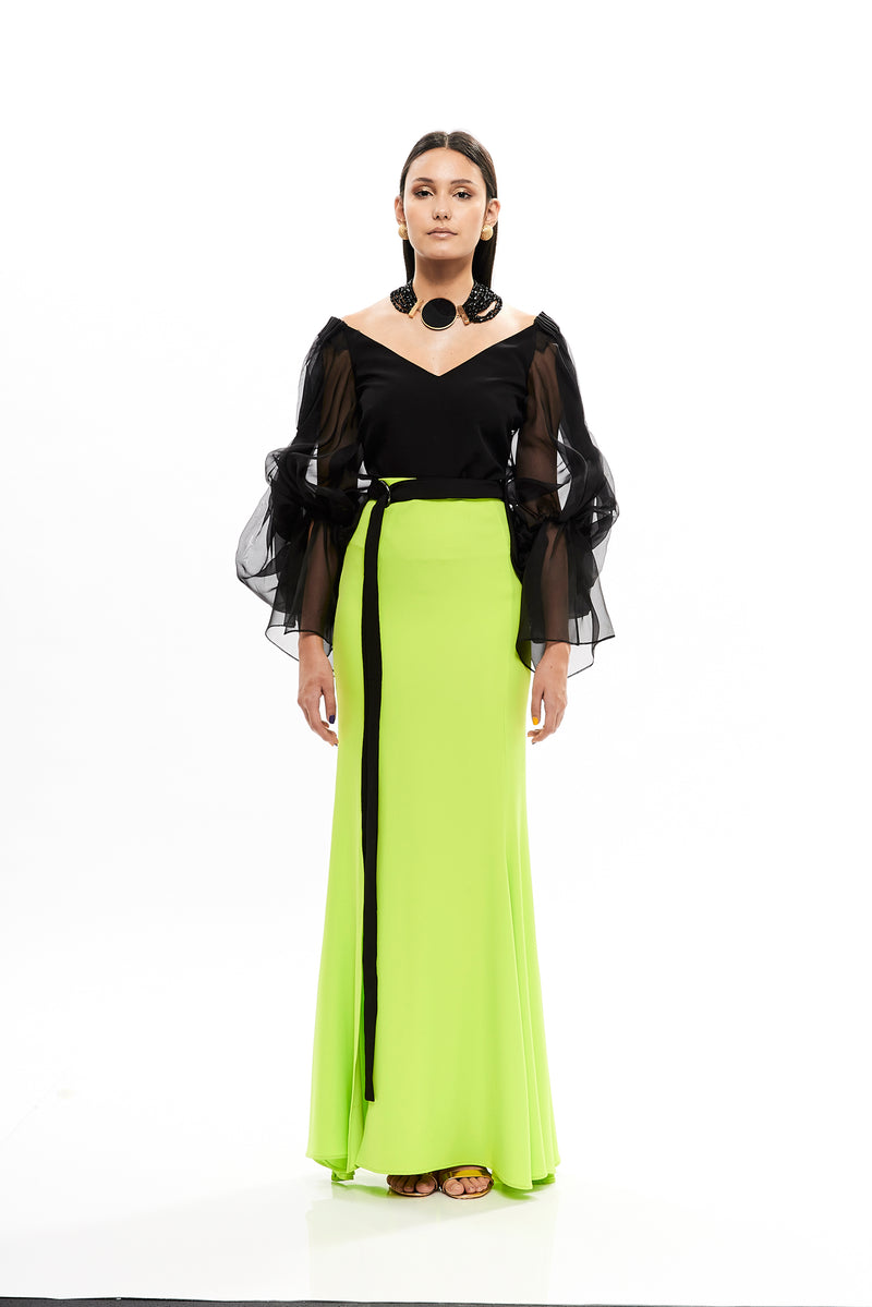 SILHOUETTE SLIT SKIRT
