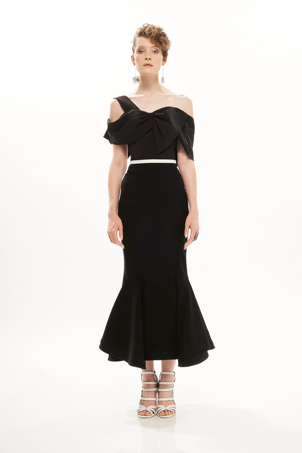 TULIP CUT MIDI SKIRT