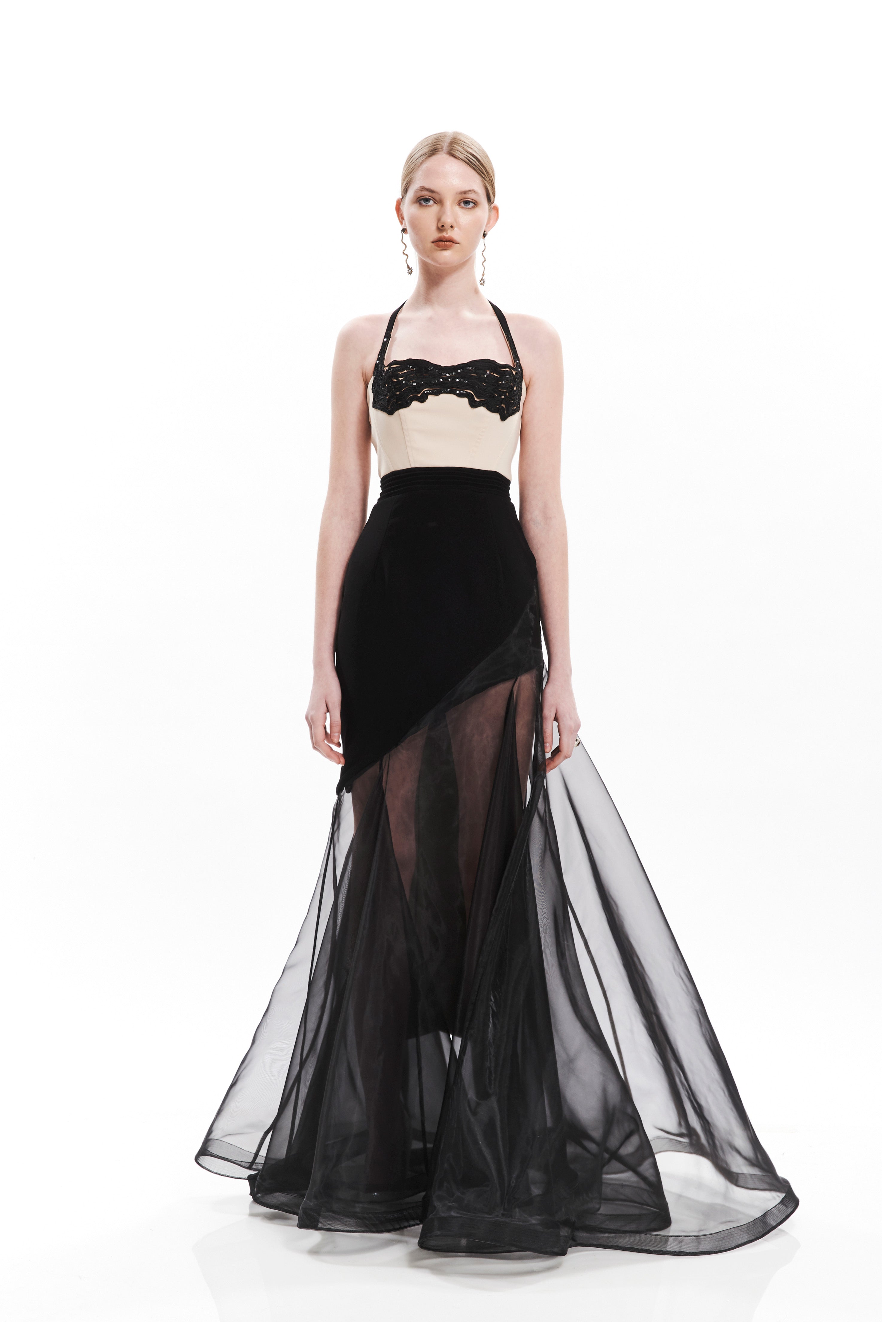 LONG SILHOUETTE DRESS WITH TATOO EMBROIDERED BRA