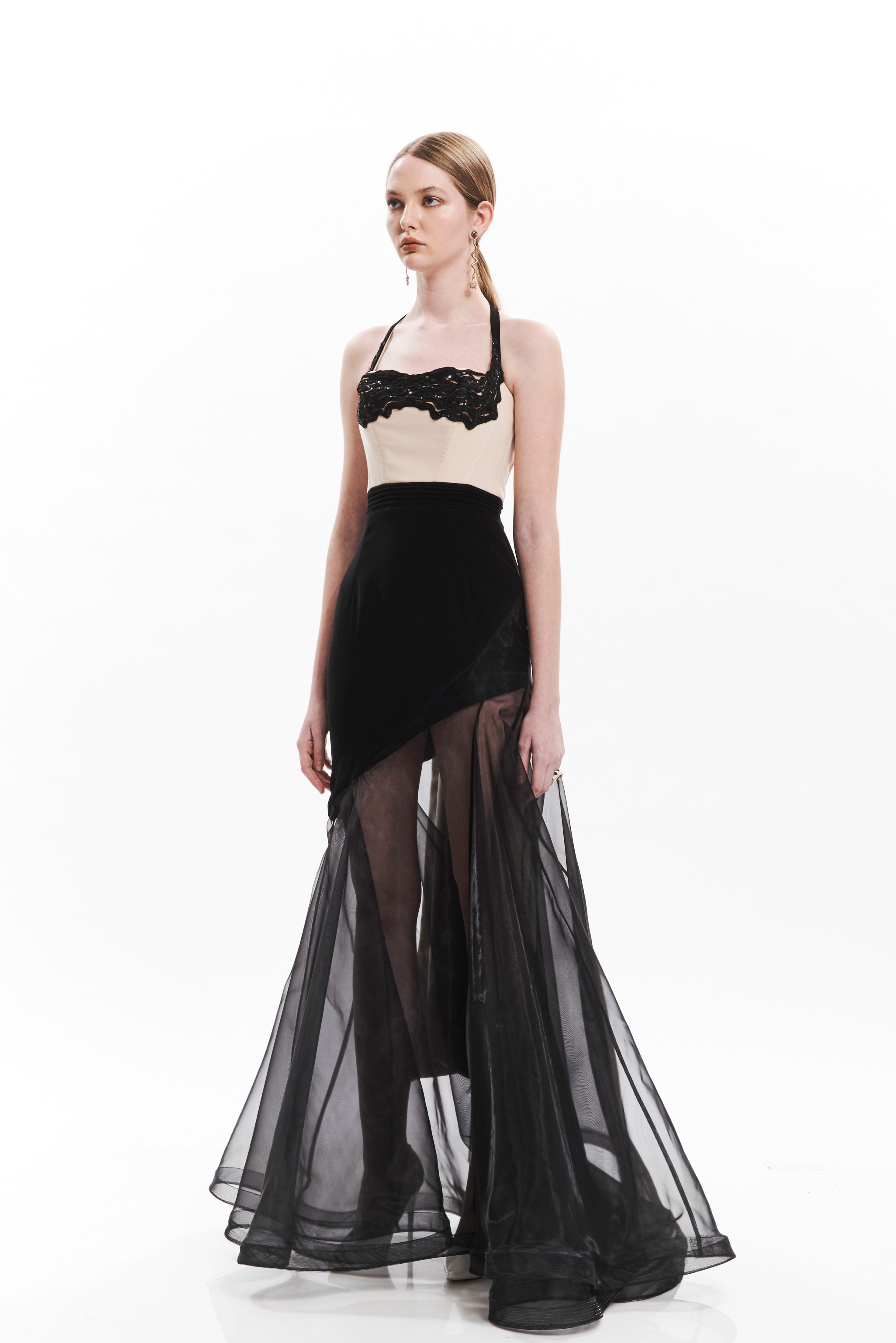 LONG SILHOUETTE DRESS WITH TATOO EMBROIDERED BRA