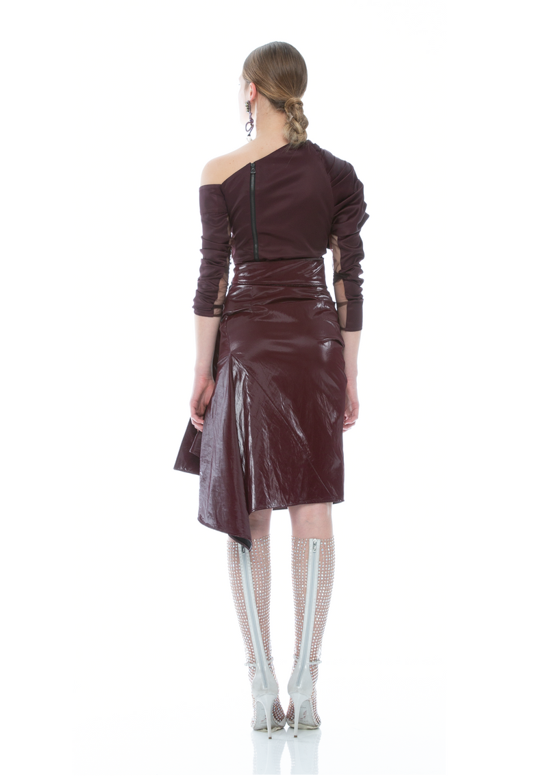 VINYL SHORT SKIRT WITH BELT