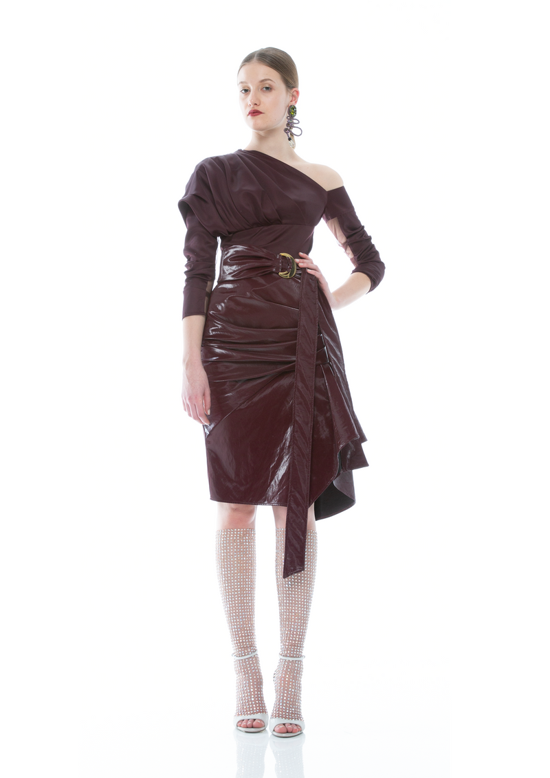 VINYL SHORT SKIRT WITH BELT