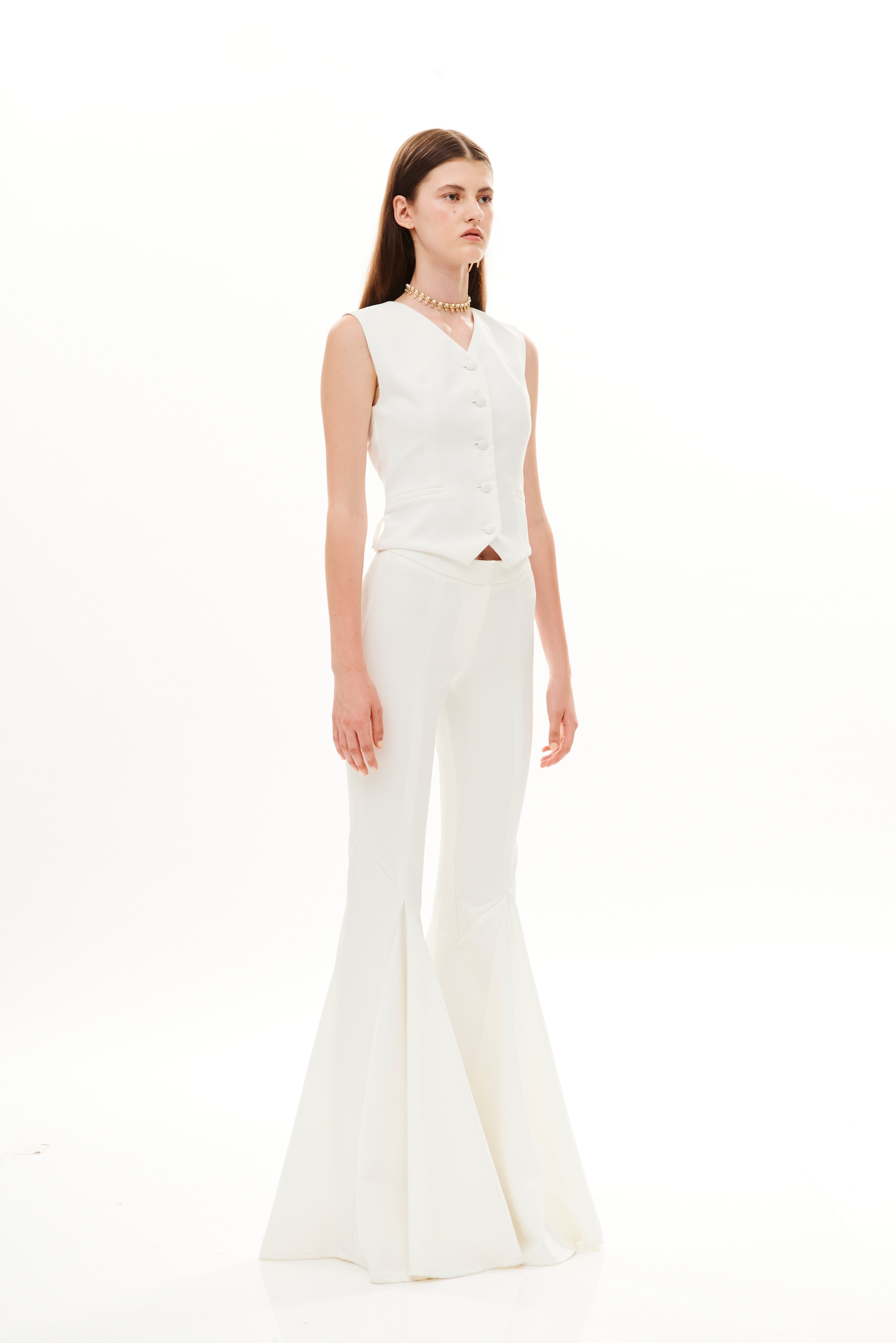 FIT CUTS  FLARED PANTS